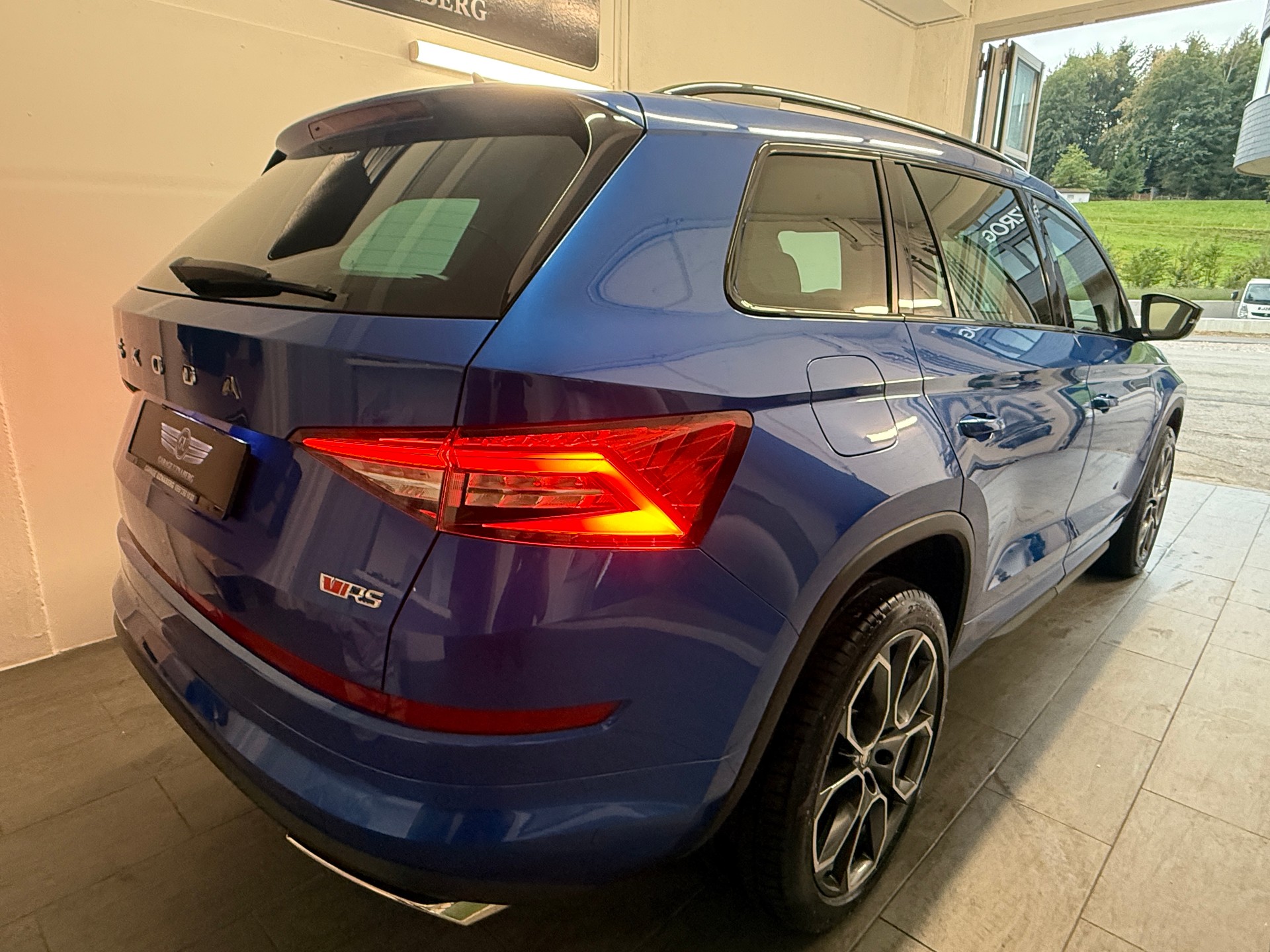 SKODA Kodiaq 2.0 Bi-TDI SCR RS 4x4 DSG Ab 350.- pro Monat AHK 2500kg-image-4