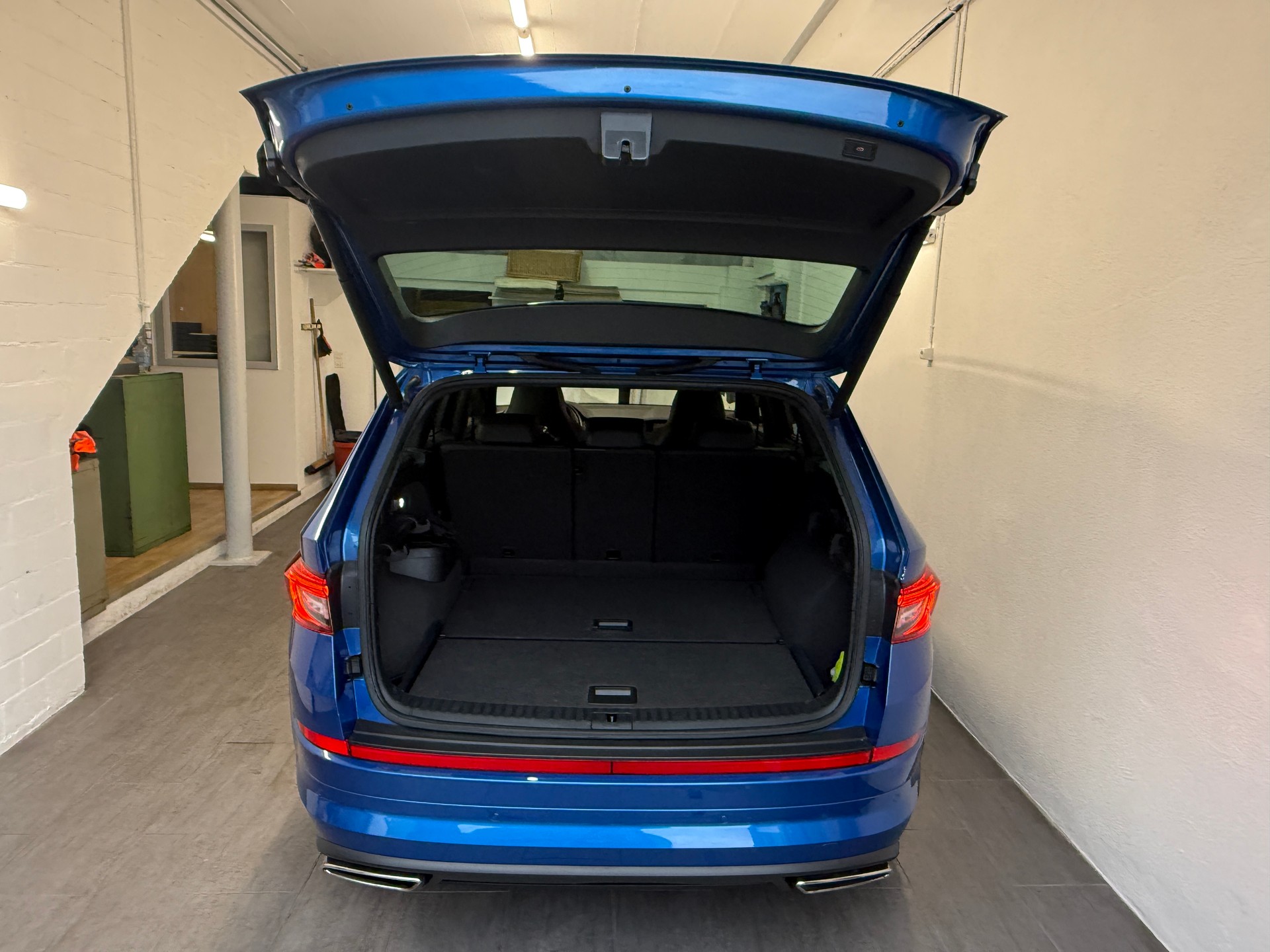 SKODA Kodiaq 2.0 Bi-TDI SCR RS 4x4 DSG Ab 350.- pro Monat AHK 2500kg-image-8