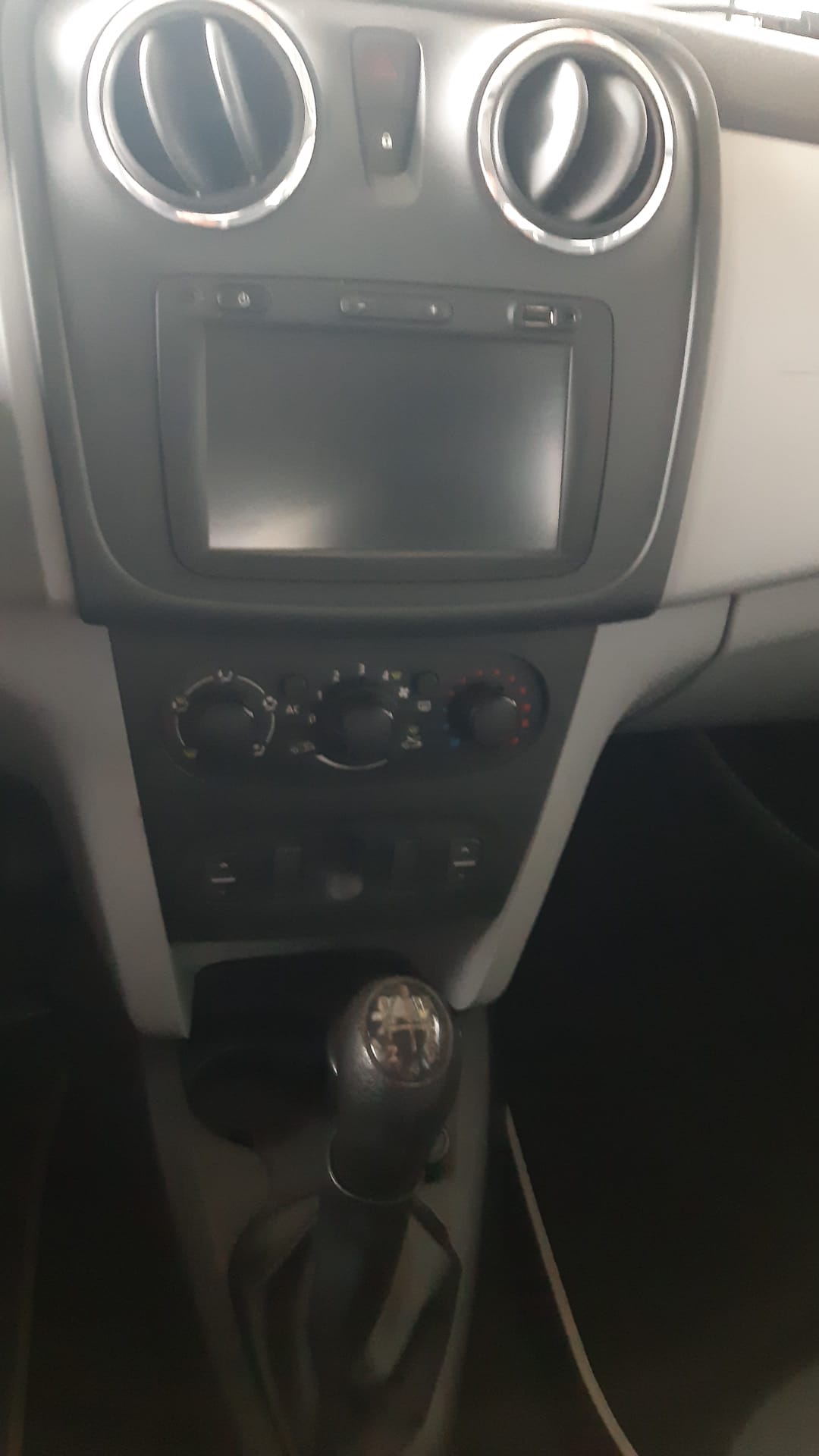 DACIA Sandero 1.2 Ambiance-image-11