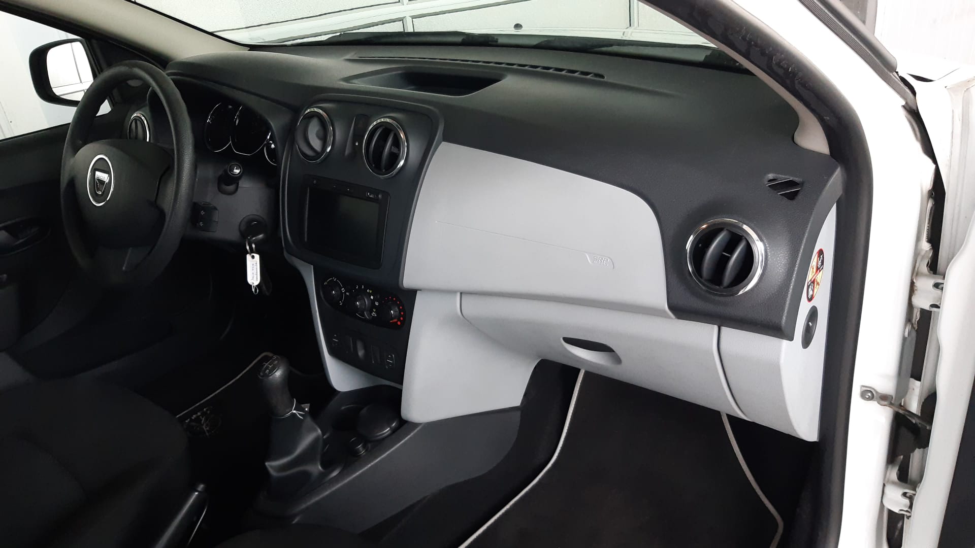 DACIA Sandero 1.2 Ambiance-image-9