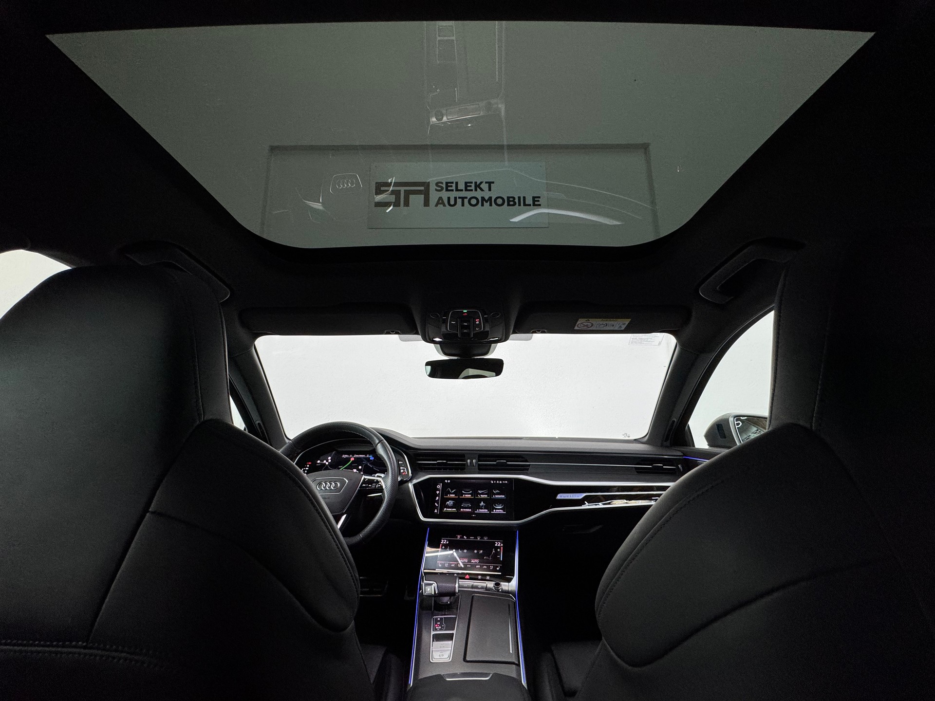 AUDI RS6 Avant 4.0 TFSI V8 Performance quattro-image-12
