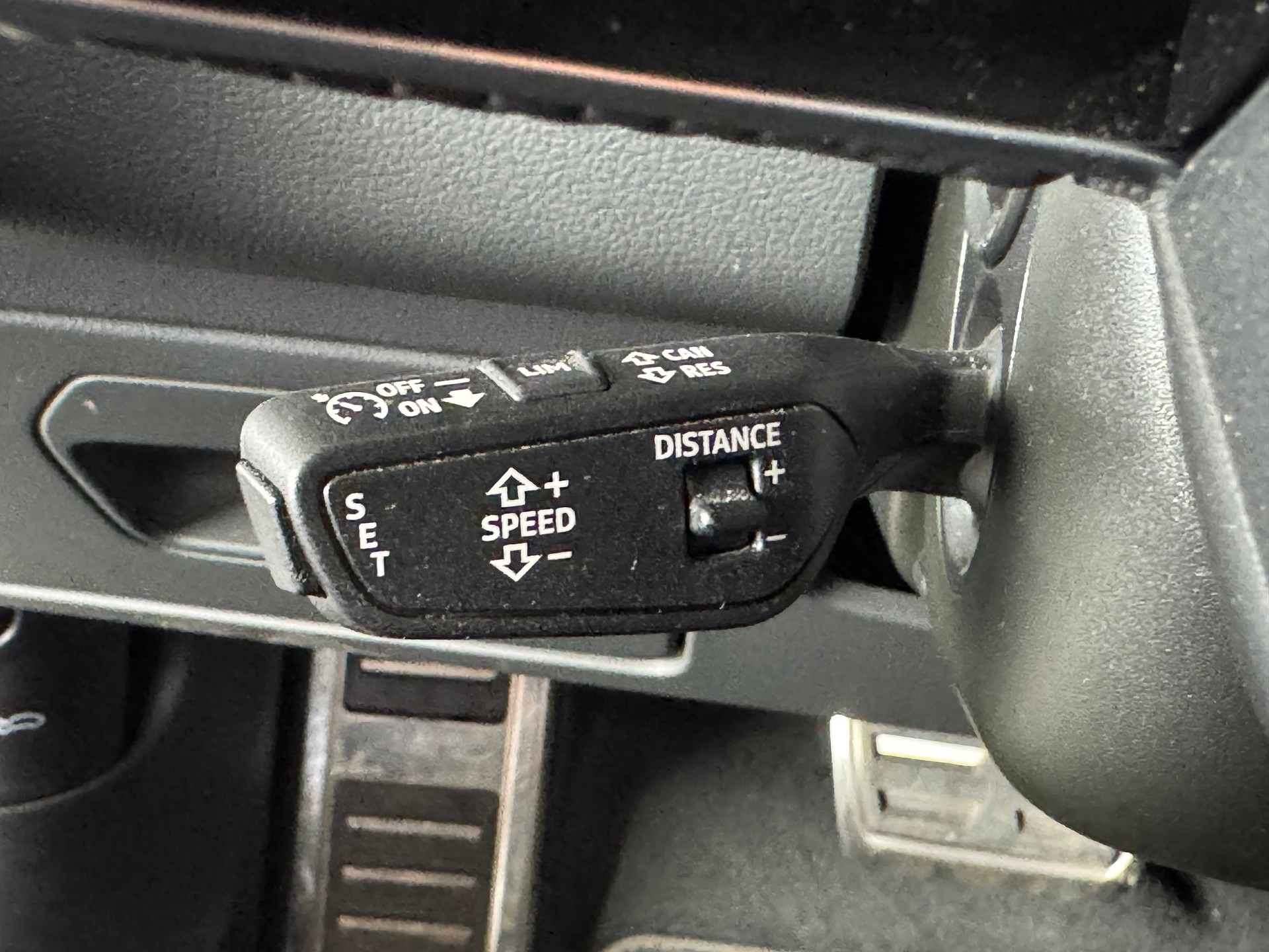 AUDI RS6 Avant 4.0 TFSI V8 Performance quattro-image-16