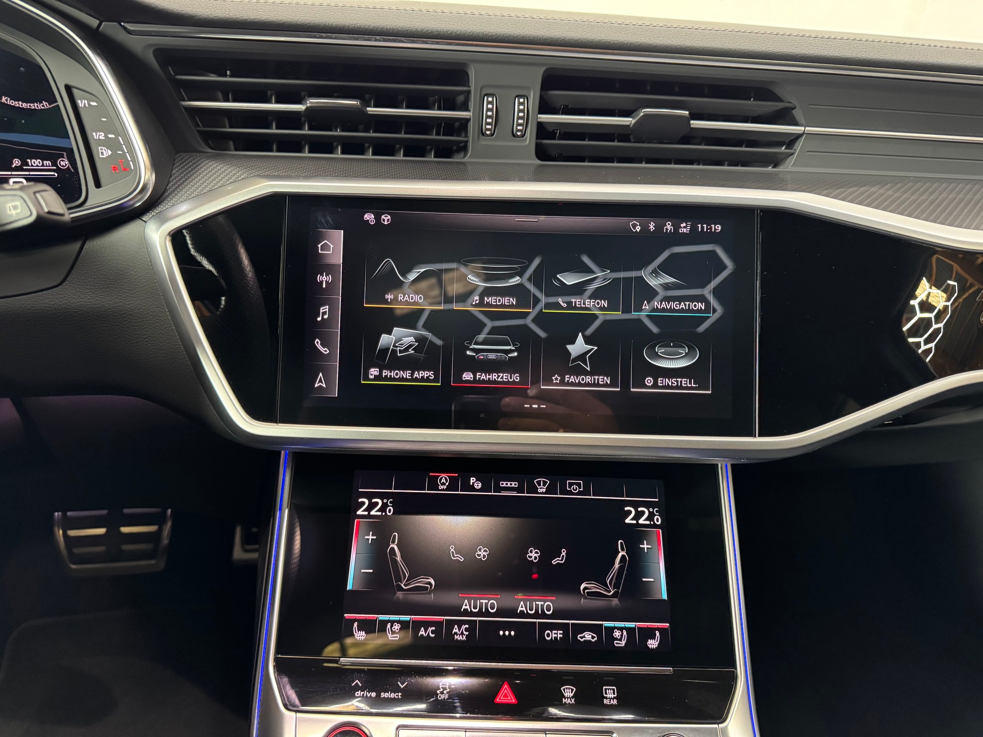 AUDI RS6 Avant 4.0 TFSI V8 Performance quattro-image-18