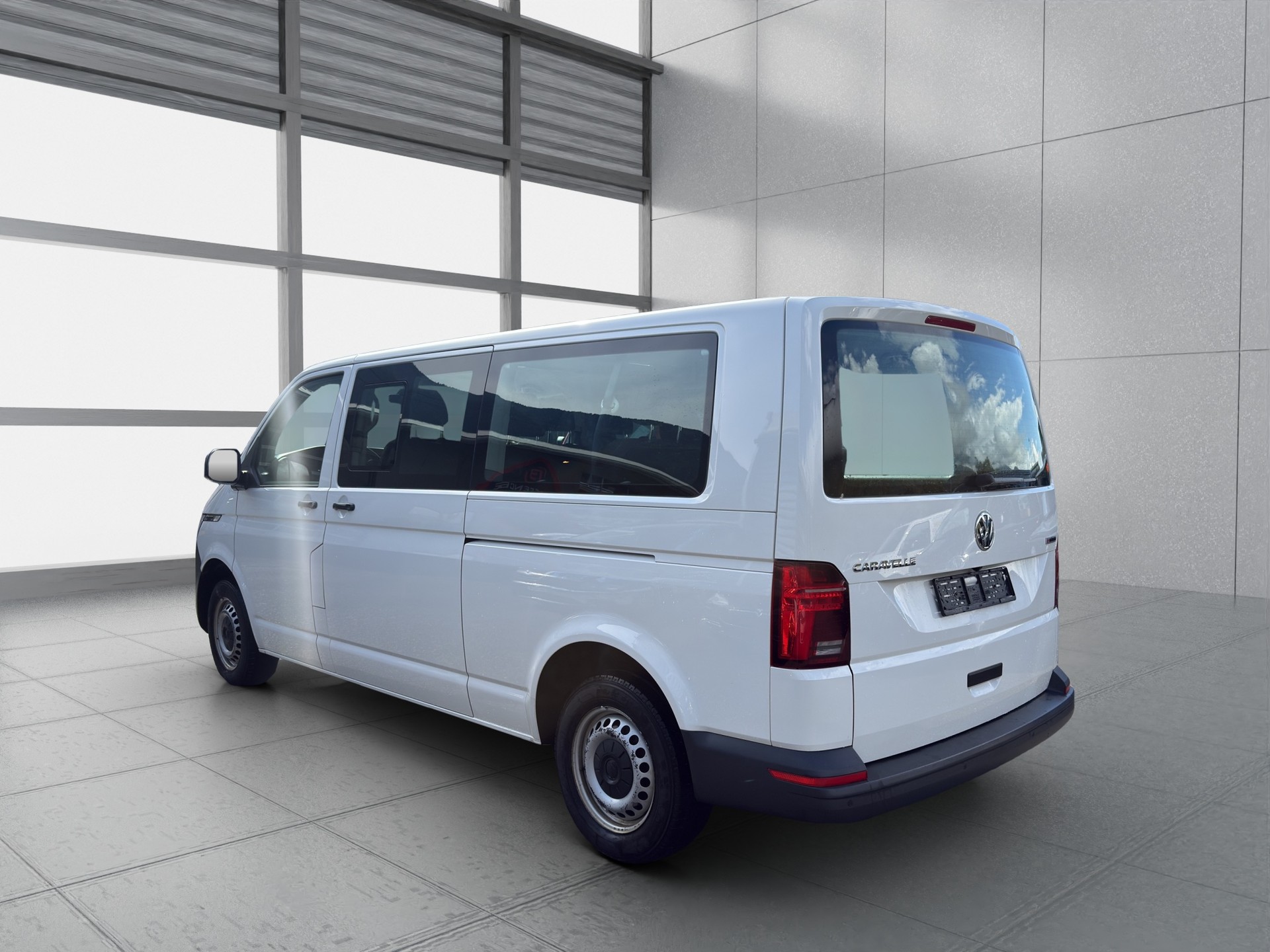 VW T6.1 Caravelle 2.0 TDI 4Motion Langer Radstand-image-3