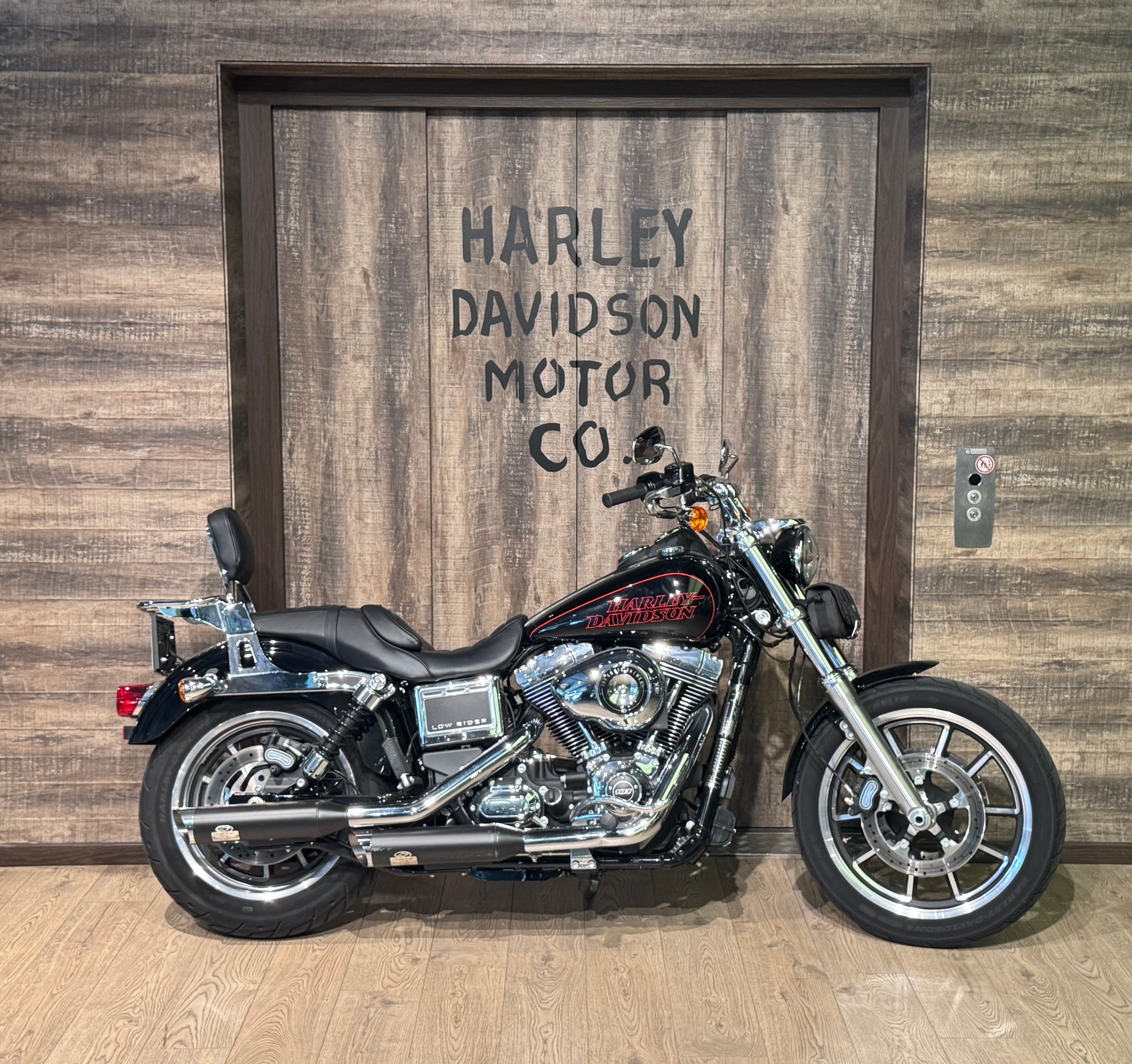 HARLEY-DAVIDSON FXDL Dyna Low Rider ABS