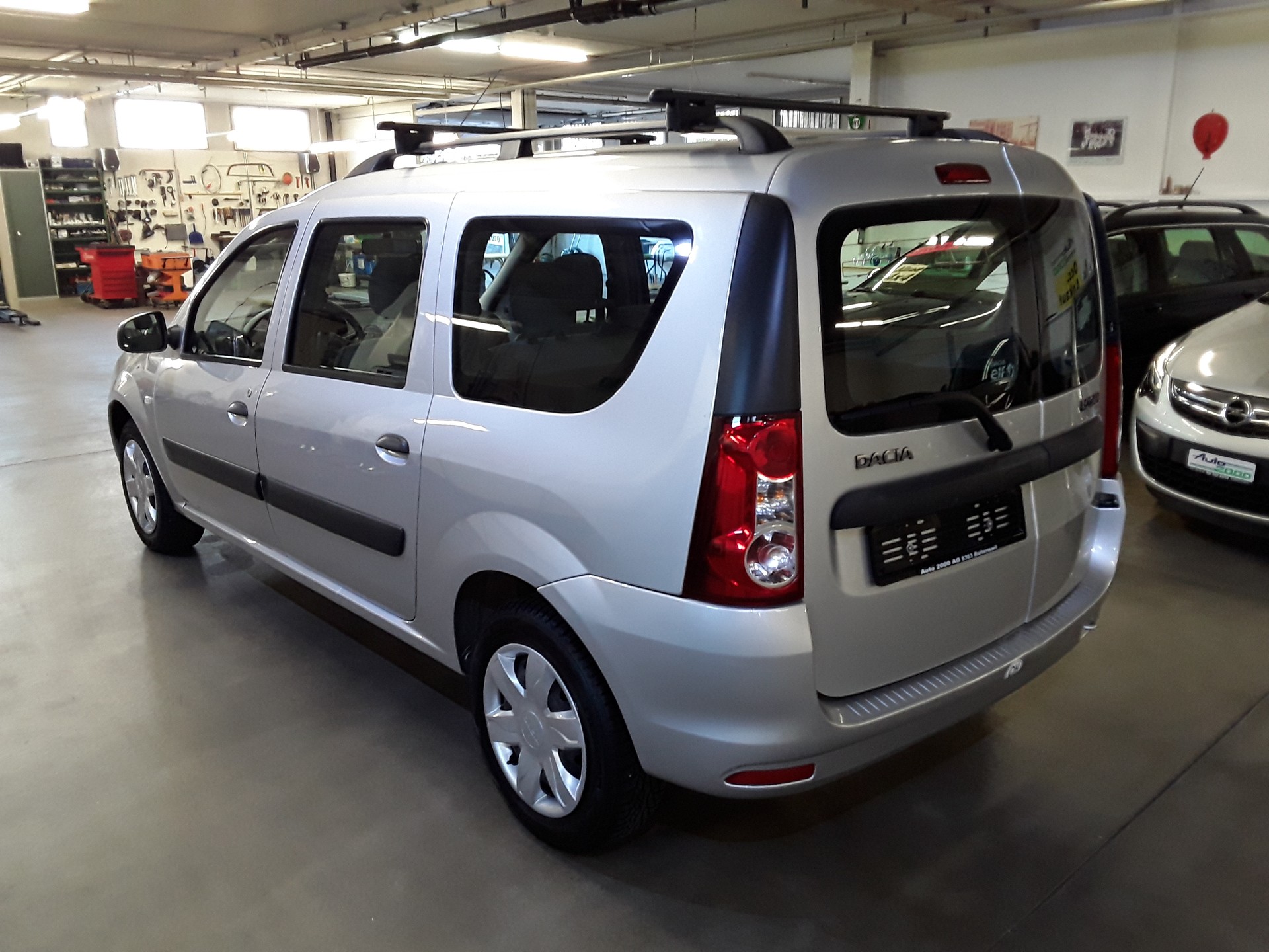 DACIA Logan 1.6 Ambiance-image-1