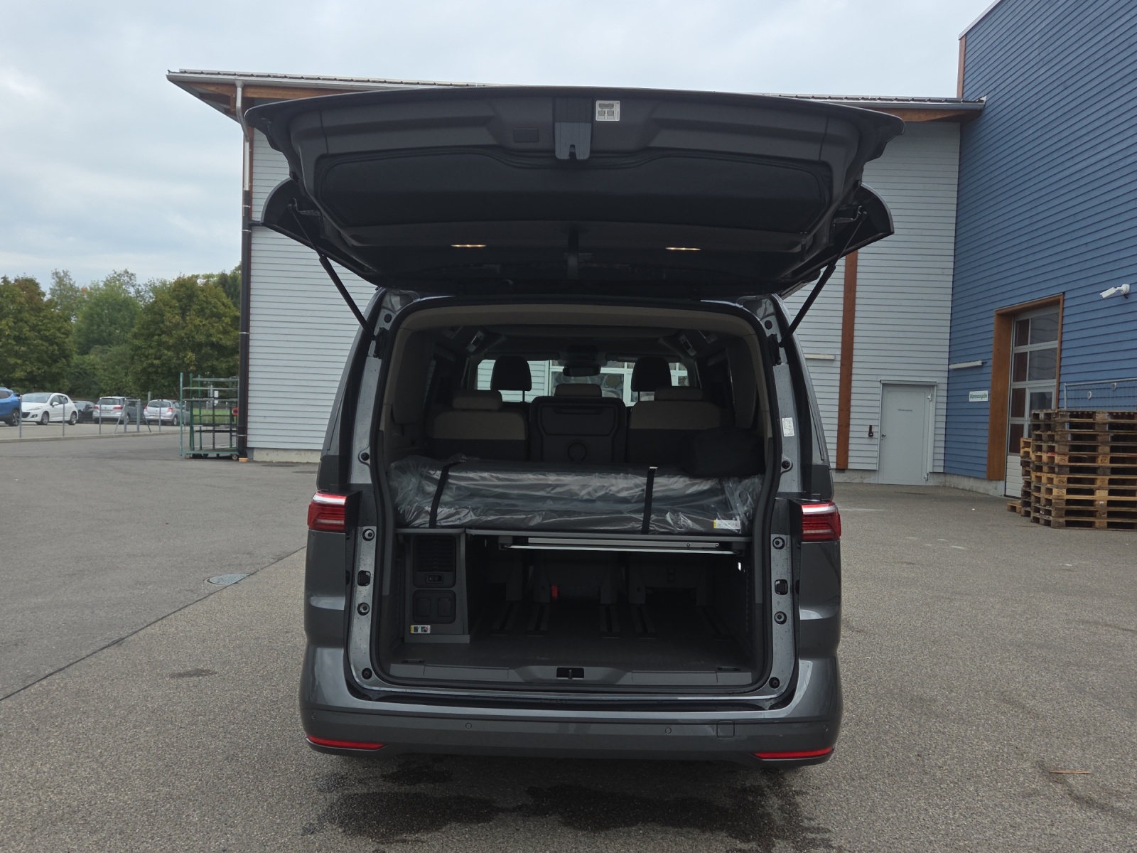 VW California 2.0 TDI Beach Tour-image-12