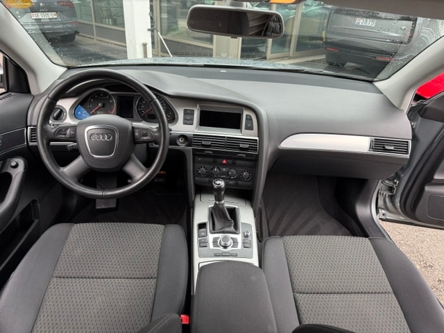AUDI A6 Avant 2.4 V6-image-11