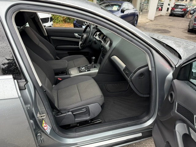 AUDI A6 Avant 2.4 V6-image-7