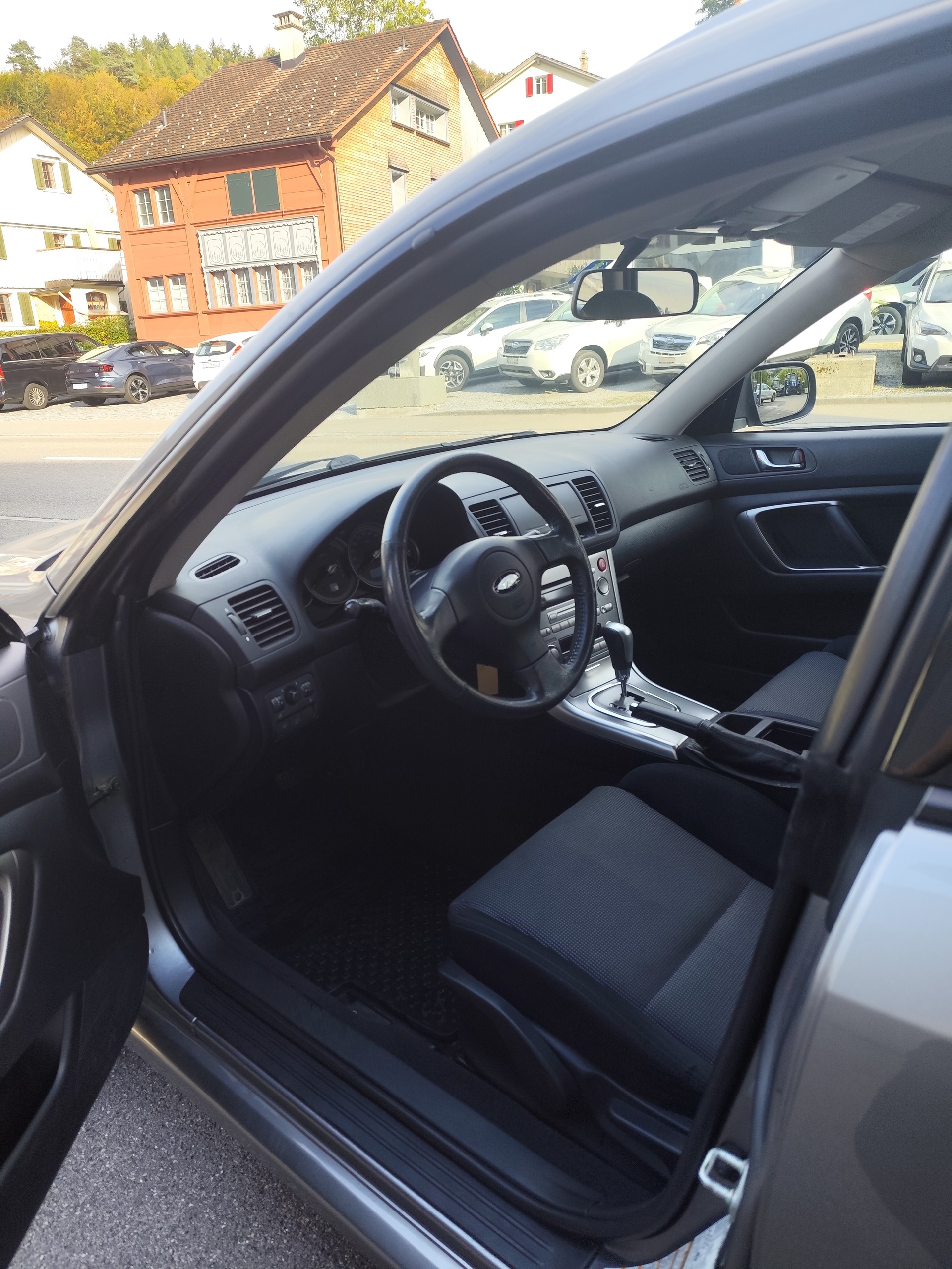 SUBARU LEGACY-image-4