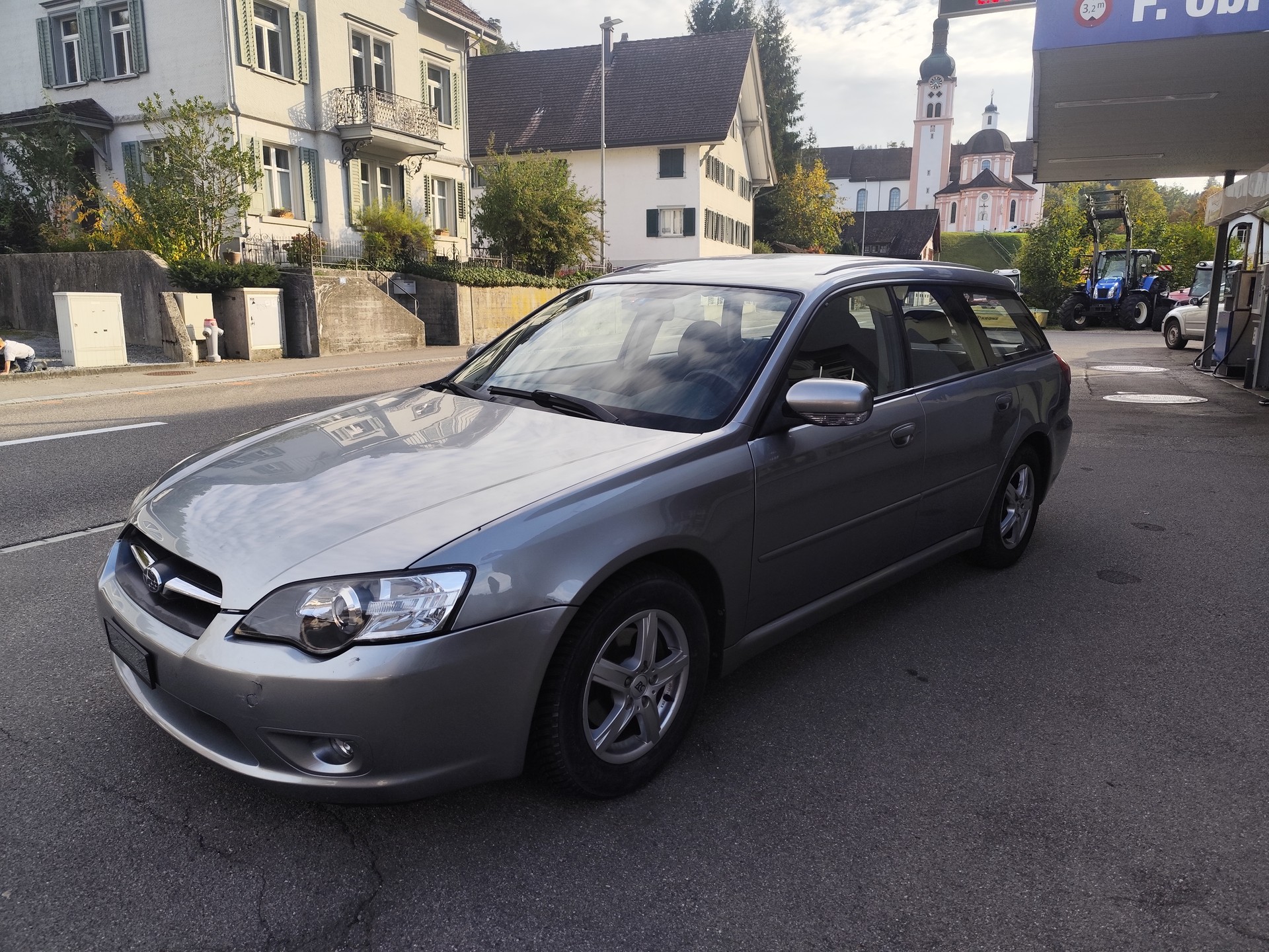 SUBARU LEGACY-image-0