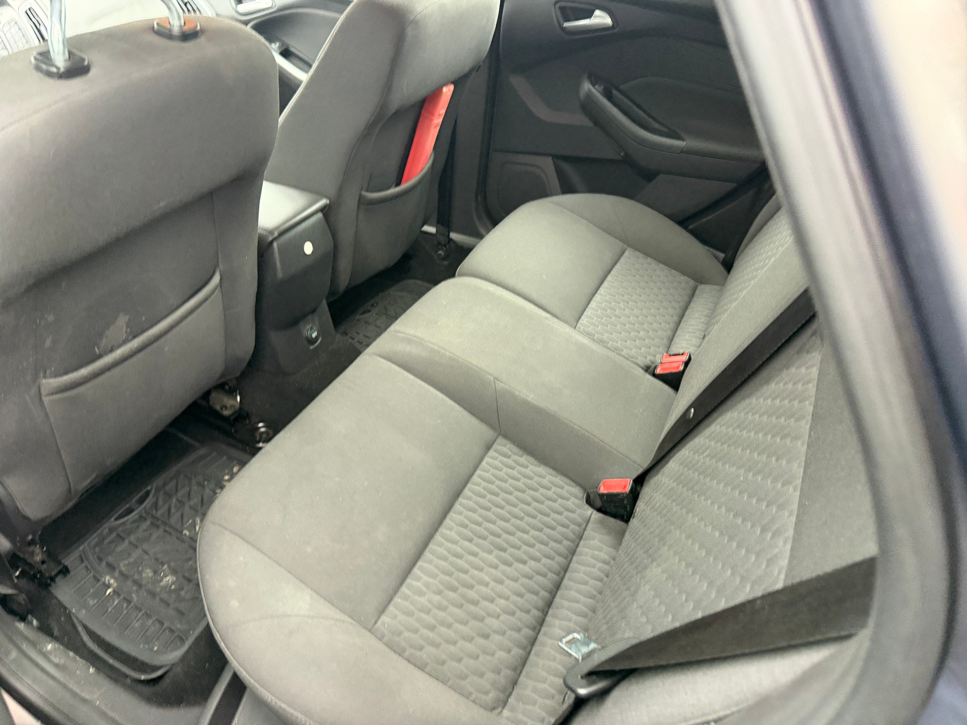FORD Focus 1.0 SCTi Carving-image-4