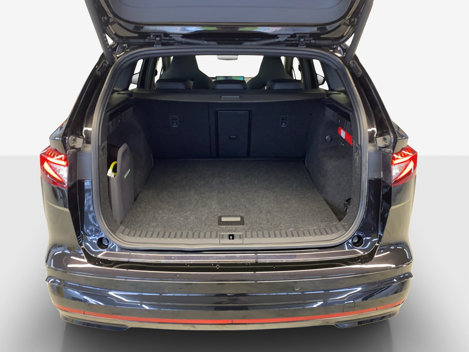 SKODA Enyaq RS 4x4-image-12