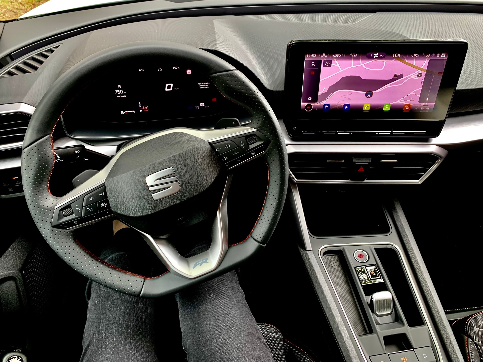 SEAT 1.5 eTSI 150 Hola FR DSG-image-5