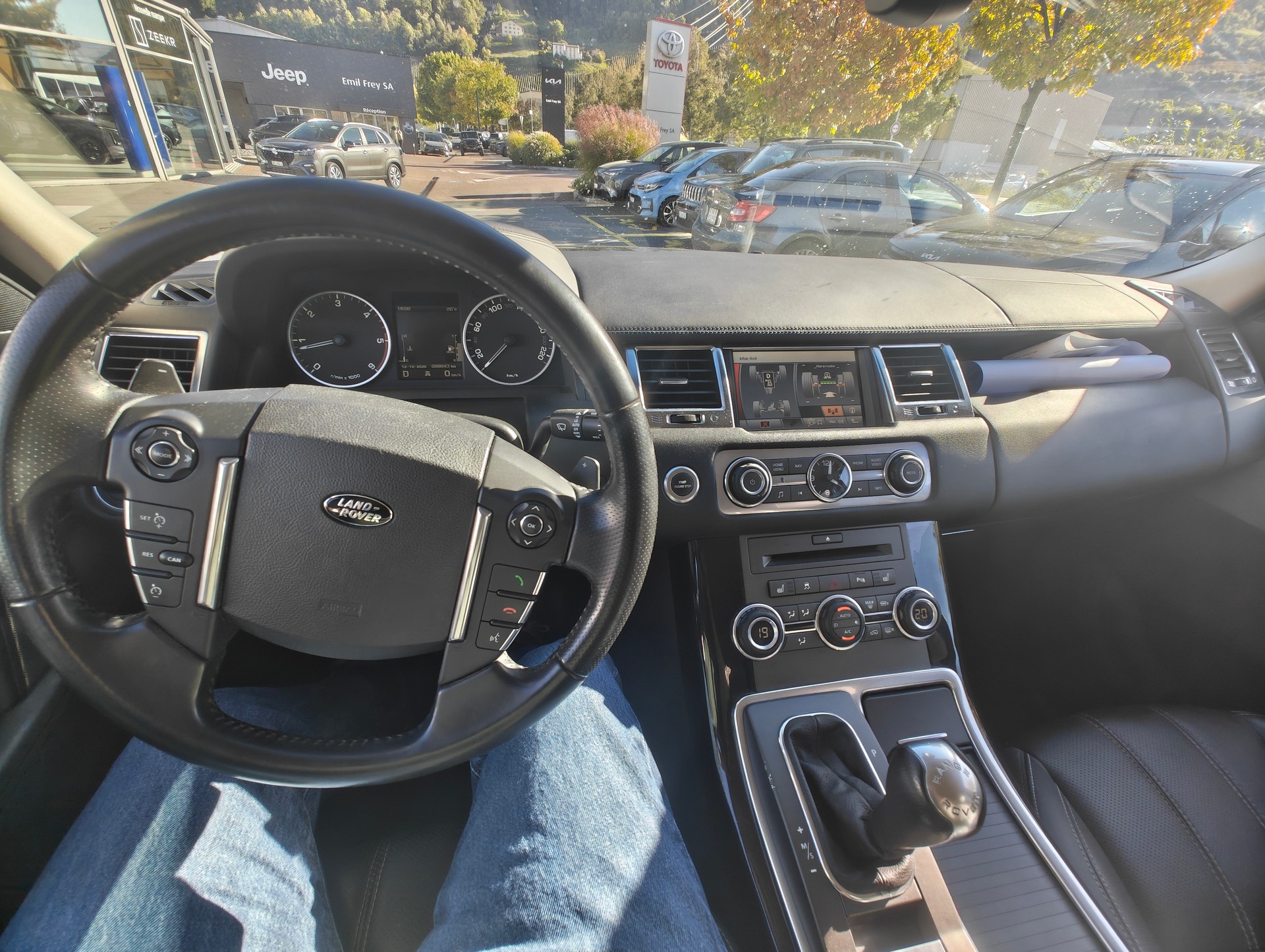 LAND ROVER 3.6 TDV8 HSE-image-3