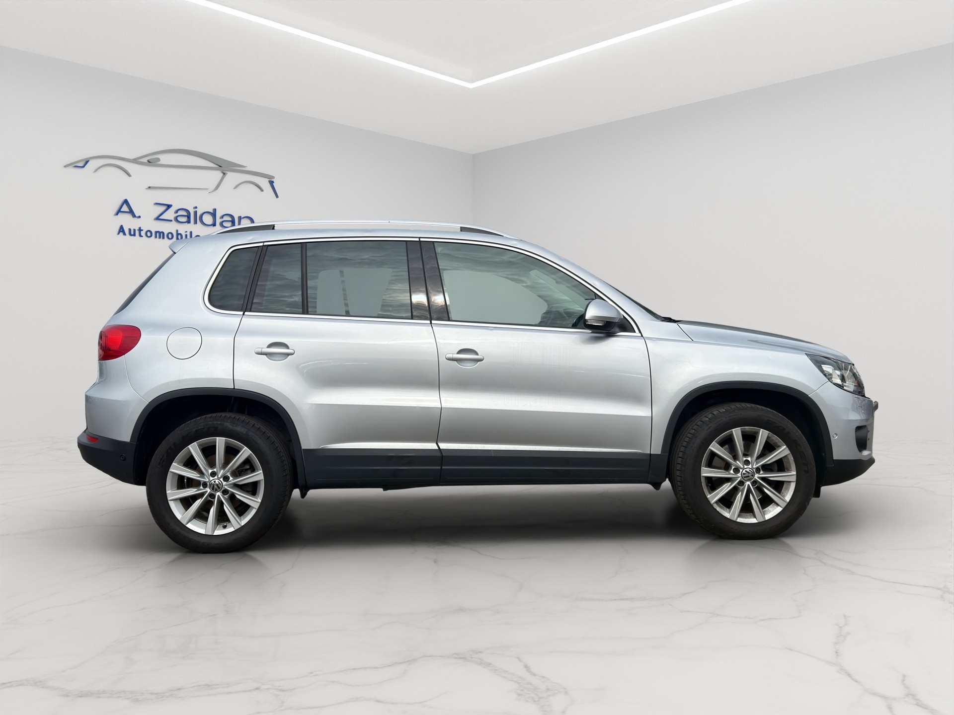 VW Tiguan 2.0 TDI BlueMotion Trend&Fun 4Motion DSG-image-3