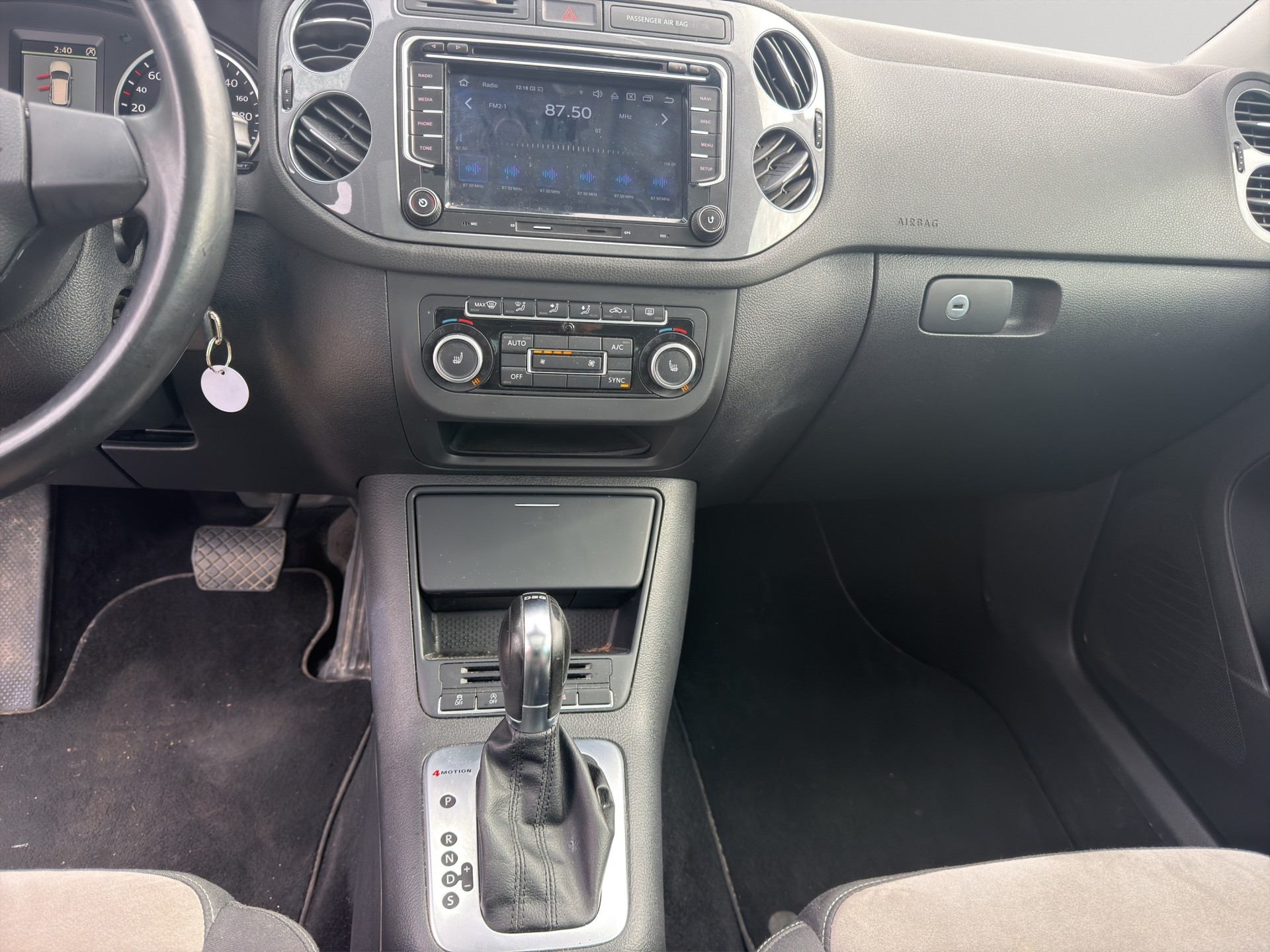 VW Tiguan 2.0 TDI BlueMotion Trend&Fun 4Motion DSG-image-12