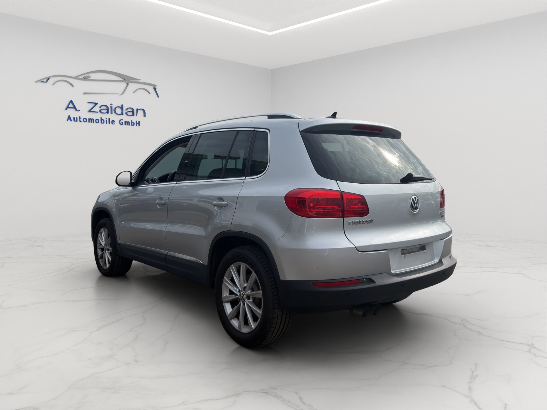 VW Tiguan 2.0 TDI BlueMotion Trend&Fun 4Motion DSG-image-6