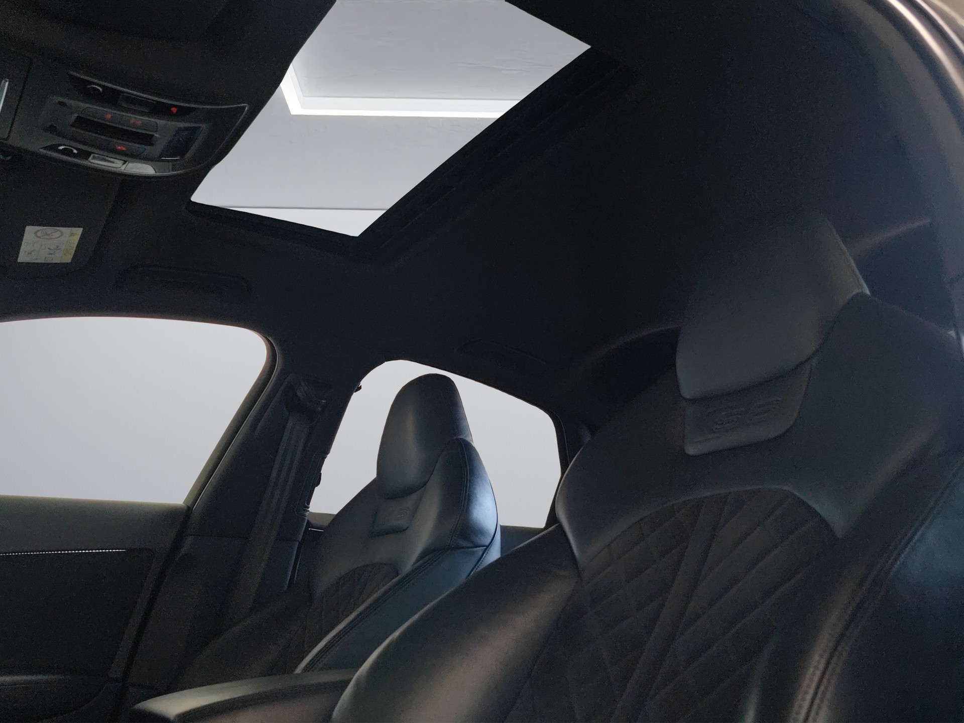 AUDI S6 Limousine 4.0 TFSI V8 quattro S-tronic-image-10