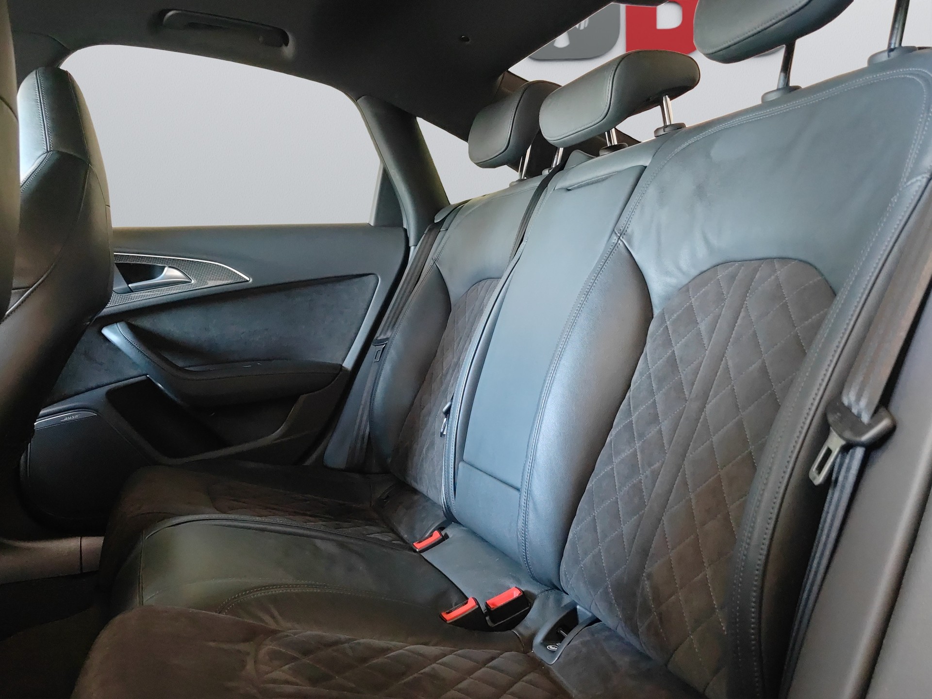 AUDI S6 Limousine 4.0 TFSI V8 quattro S-tronic-image-17