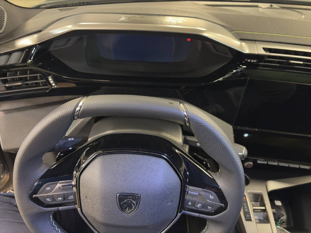 PEUGEOT 308 1.2 Hybrid GT-image-5