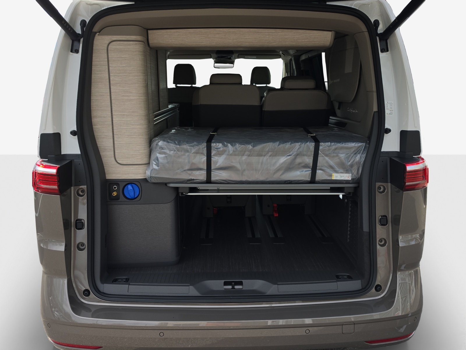 VW California 2.0 TDI Beach Ocean-image-12