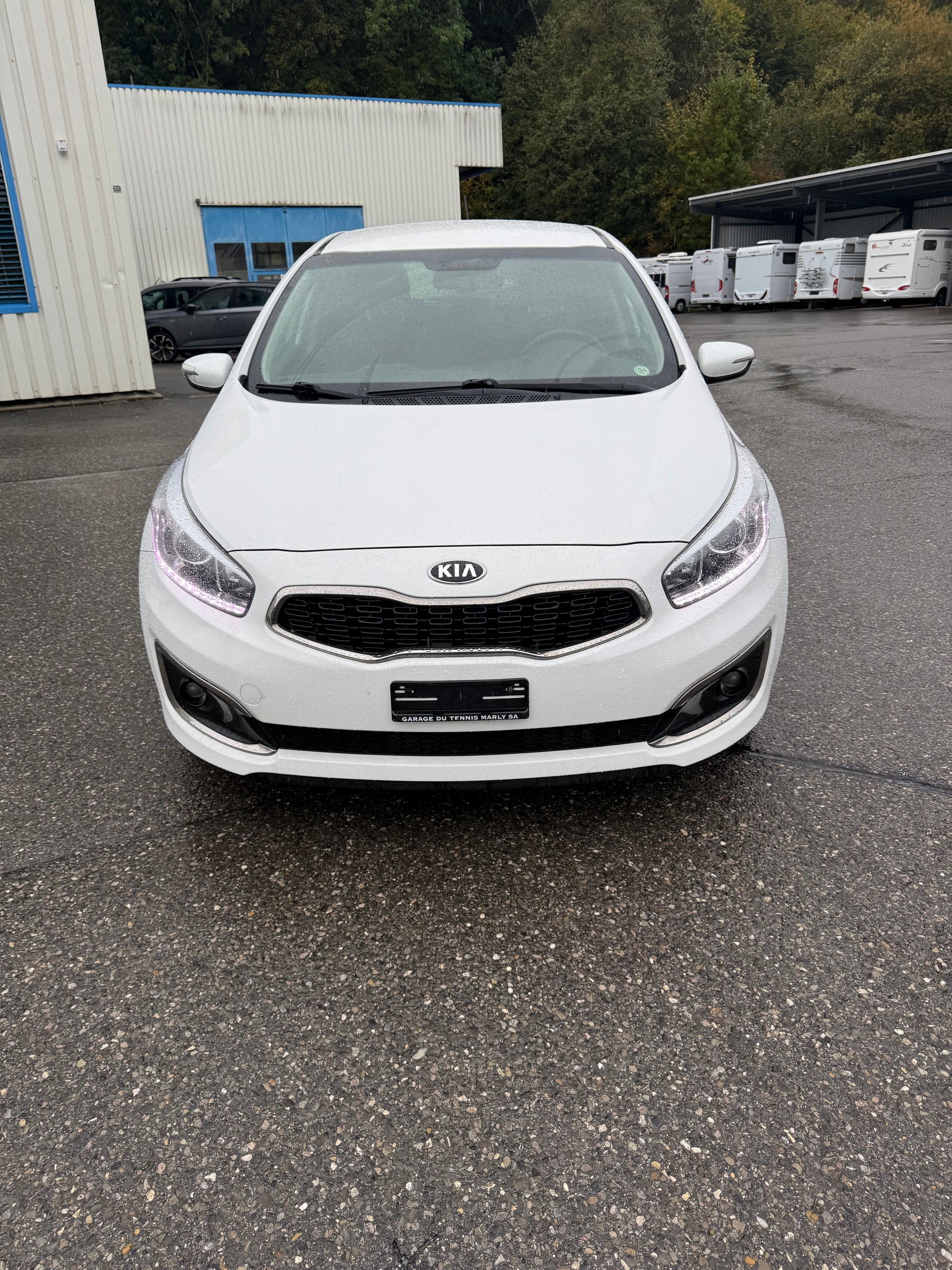 KIA Cee'd 1.0 T-GDi Swiss Champion-image-1