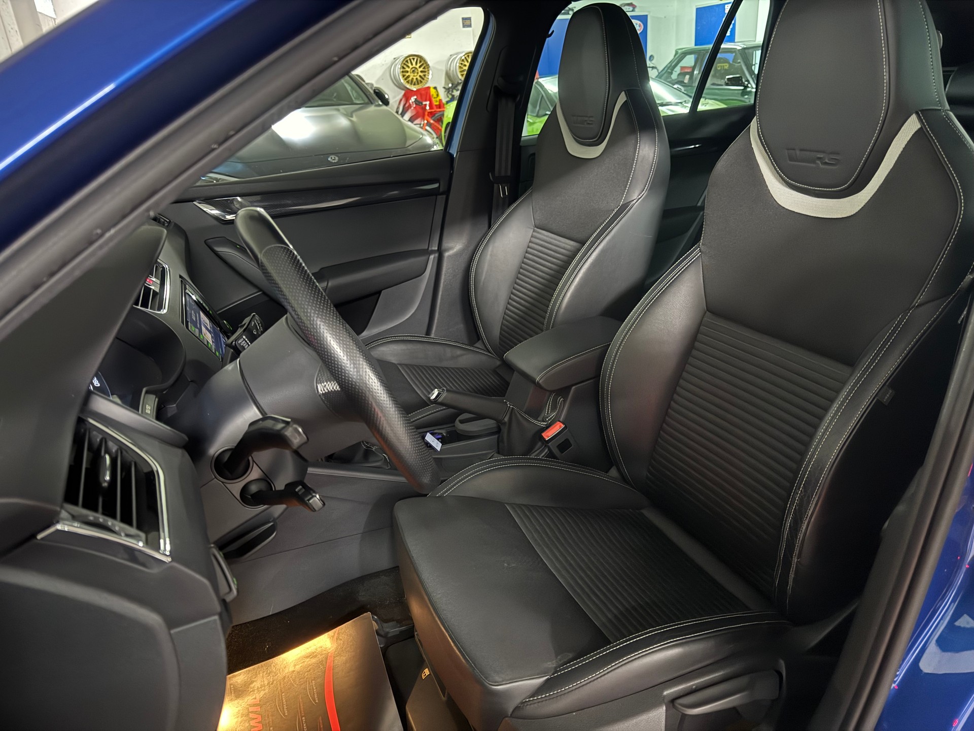 SKODA Octavia Combi 2.0 TSI RS CH-Fahrzeug-image-11