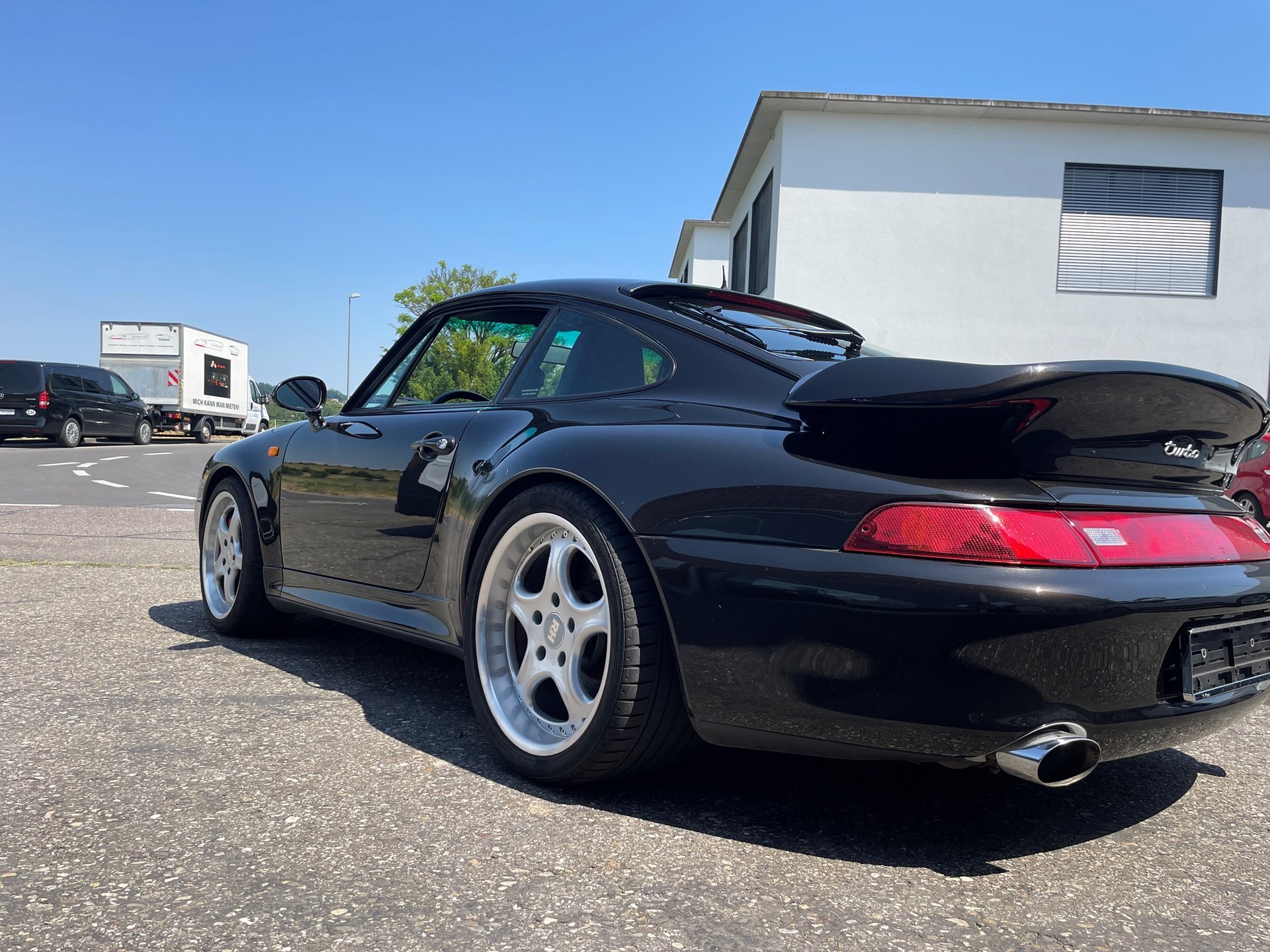 PORSCHE 993 Turbo-image-8