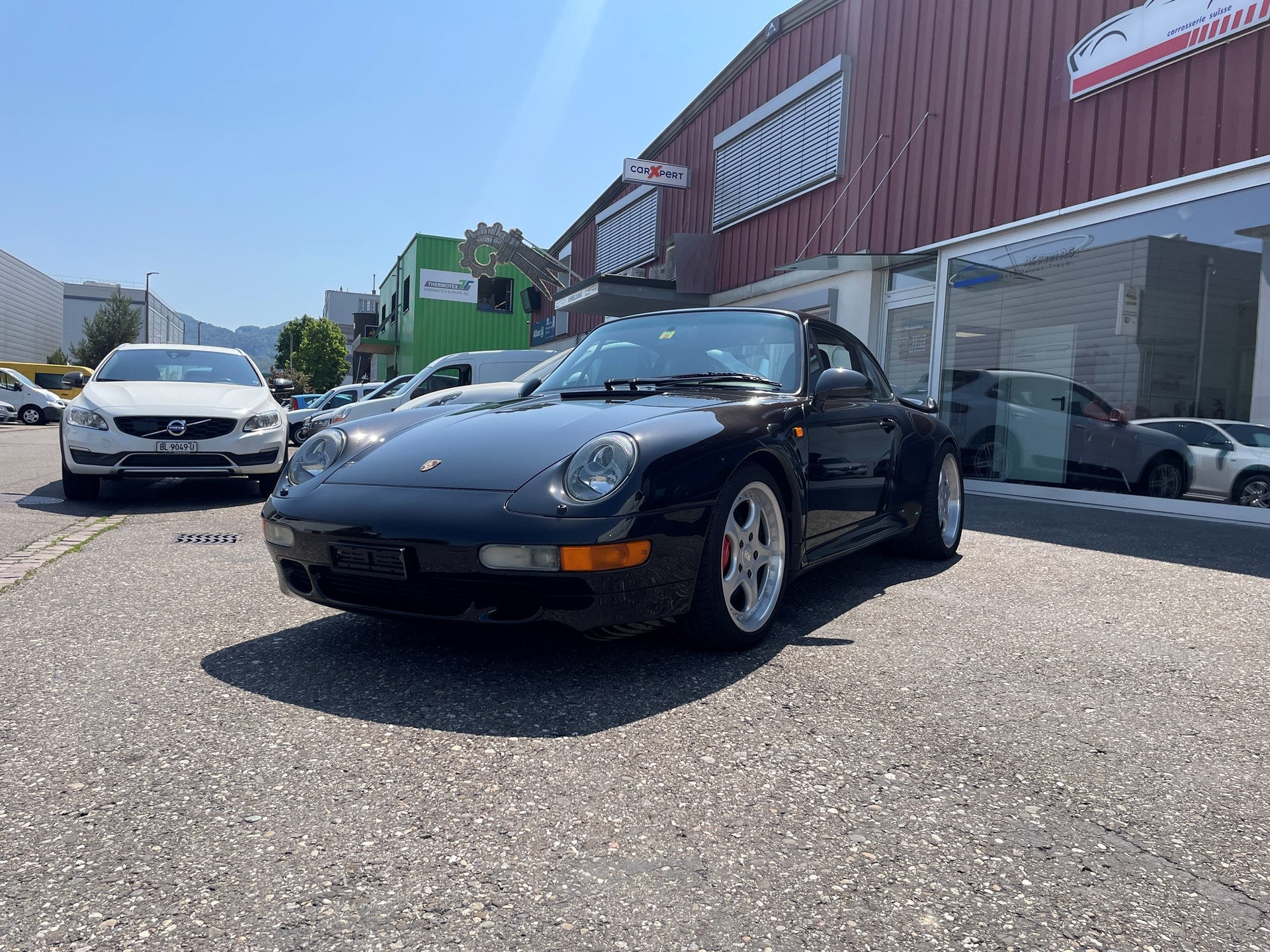 PORSCHE 993 Turbo-showroom-element-3