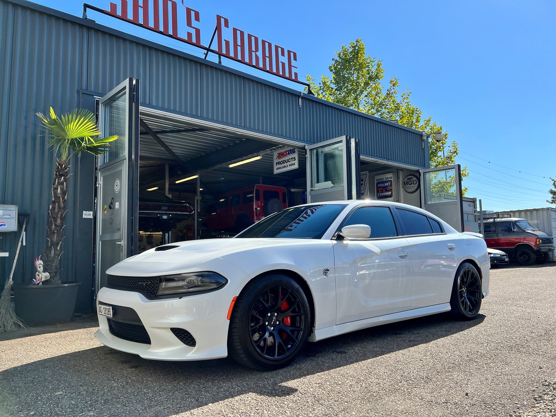 DODGE Charger 6.2 Hellcat Hemi-image-1