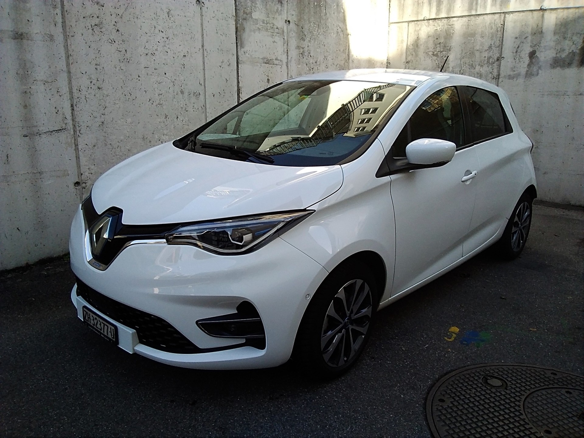 RENAULT Zoe Intens R135 (Batterie Miete)-image-3