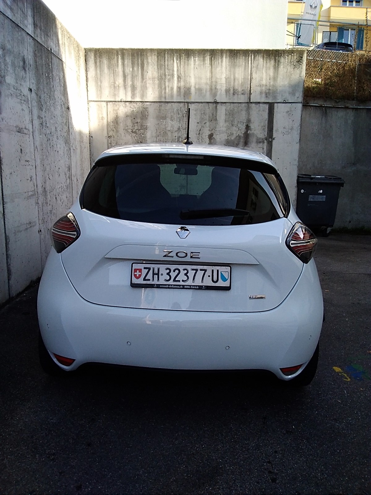 RENAULT Zoe Intens R135 (Batterie Miete)-image-5