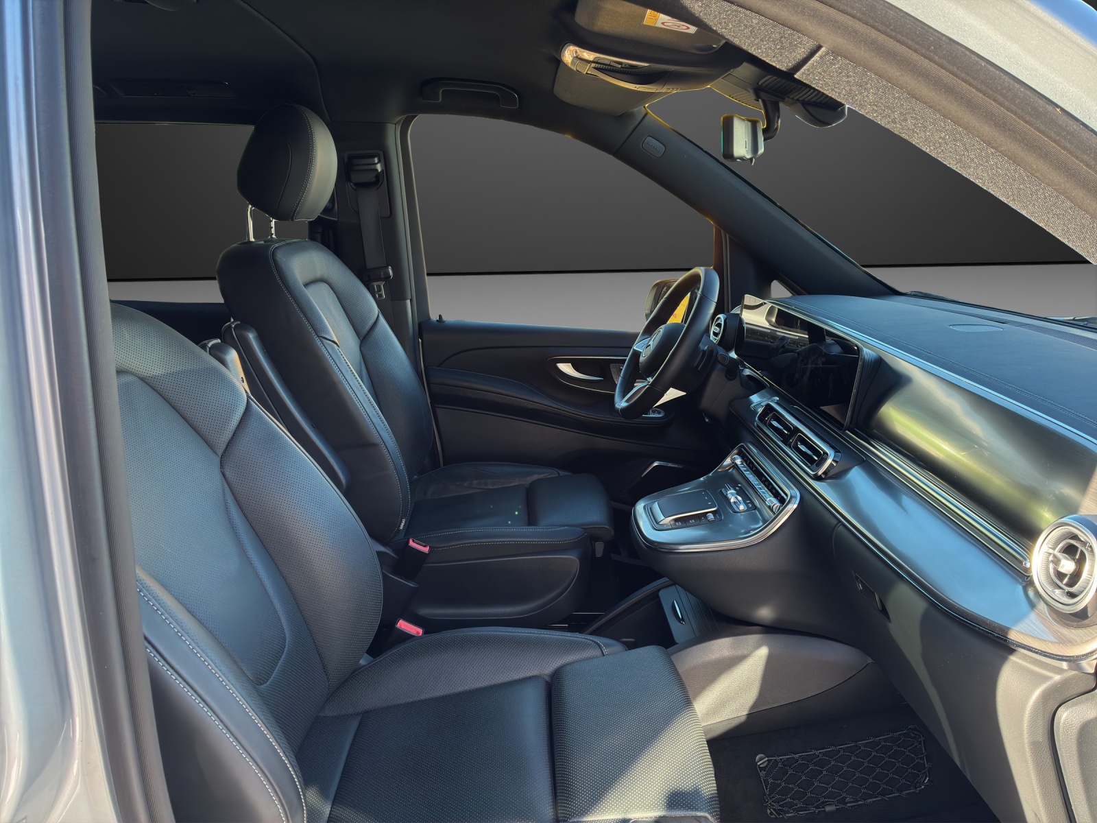 MERCEDES-BENZ V 300 d lang Exclusive 4Matic 9G-Tronic-image-7