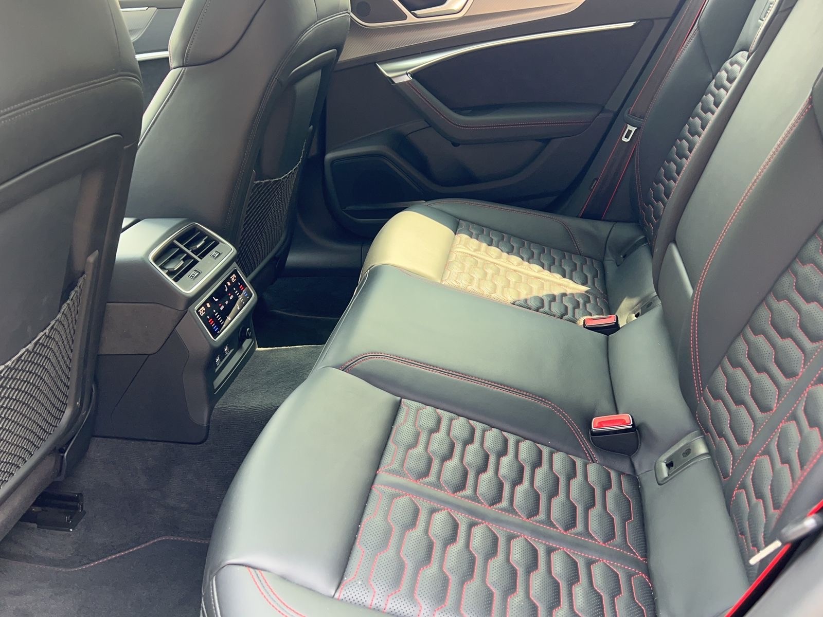 AUDI RS7 Sportback MHEV-image-10