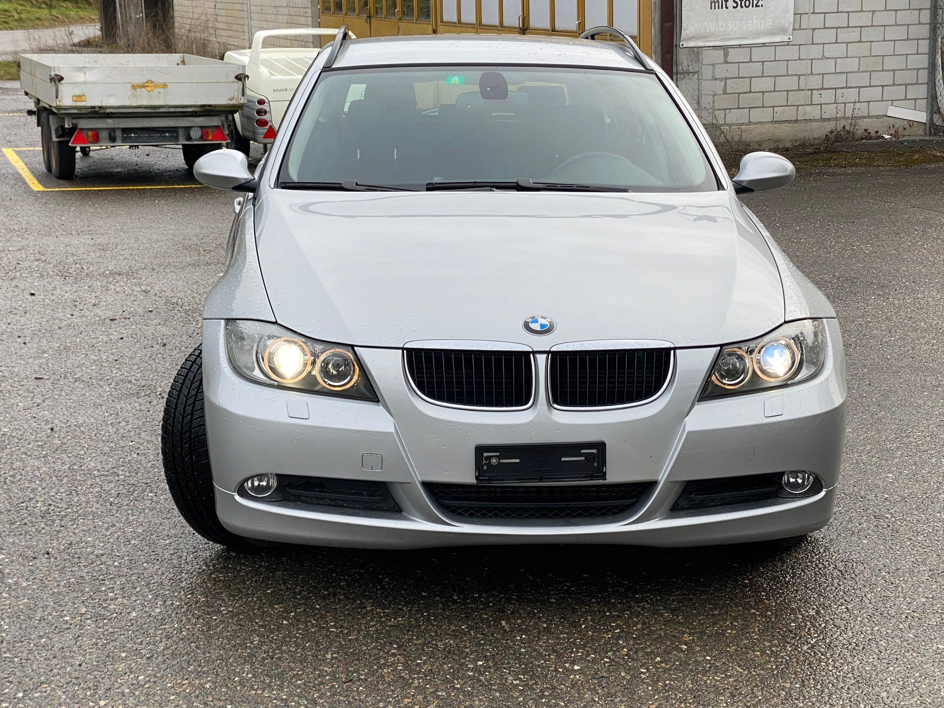 BMW 320d Touring Steptronic-image-0