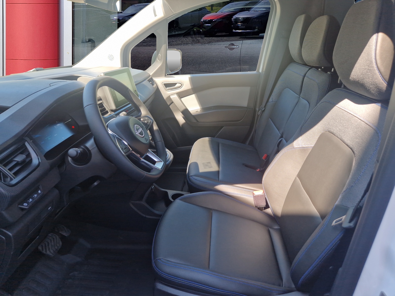 NISSAN Townstar EV45 kWh 22kW L1 N-Connecta-image-7