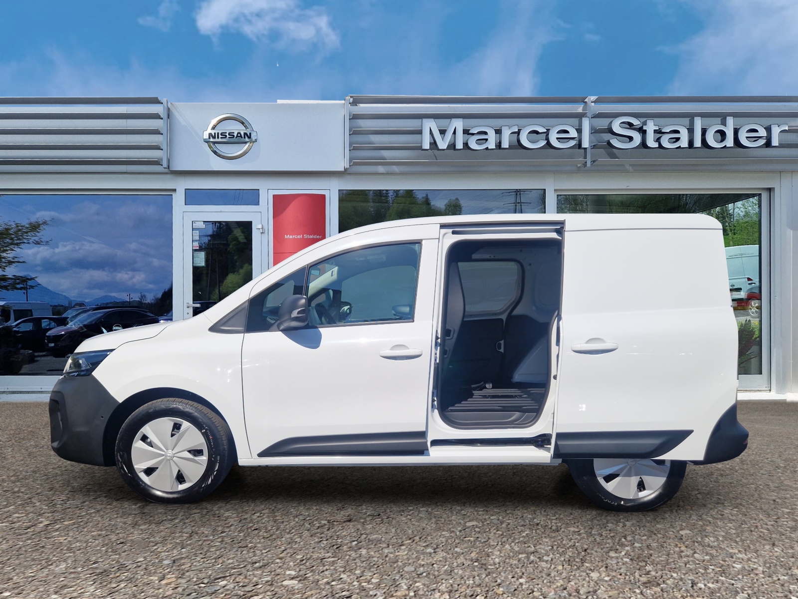 NISSAN Townstar EV45 kWh 22kW L1 N-Connecta-image-1