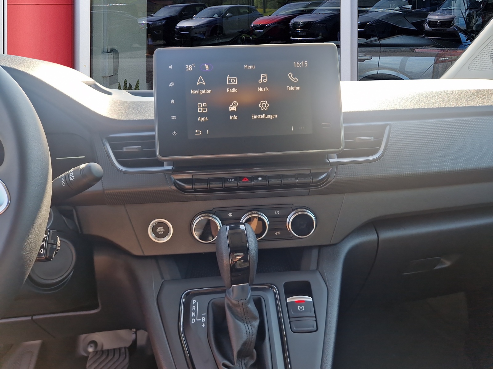NISSAN Townstar EV45 kWh 22kW L1 N-Connecta-image-10