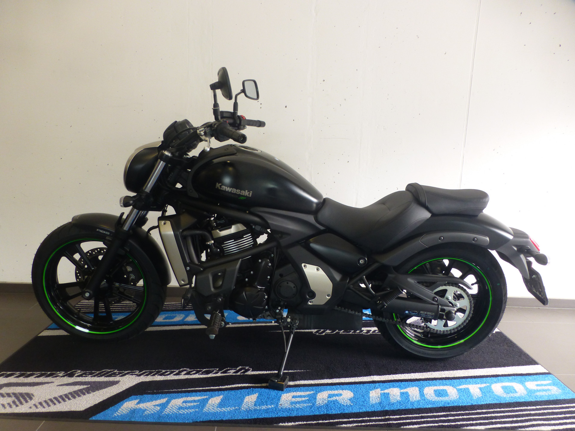 KAWASAKI Vulcan S ABS-showroom-element-1