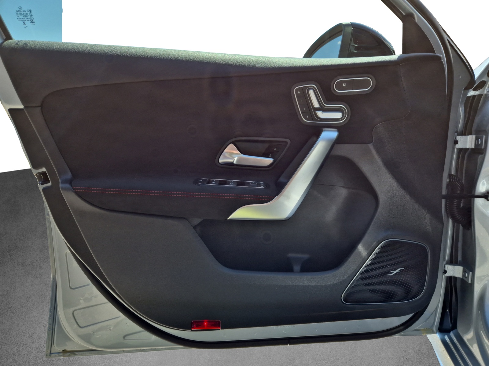 MERCEDES-BENZ A 220 4Matic 8G-DCT-image-12