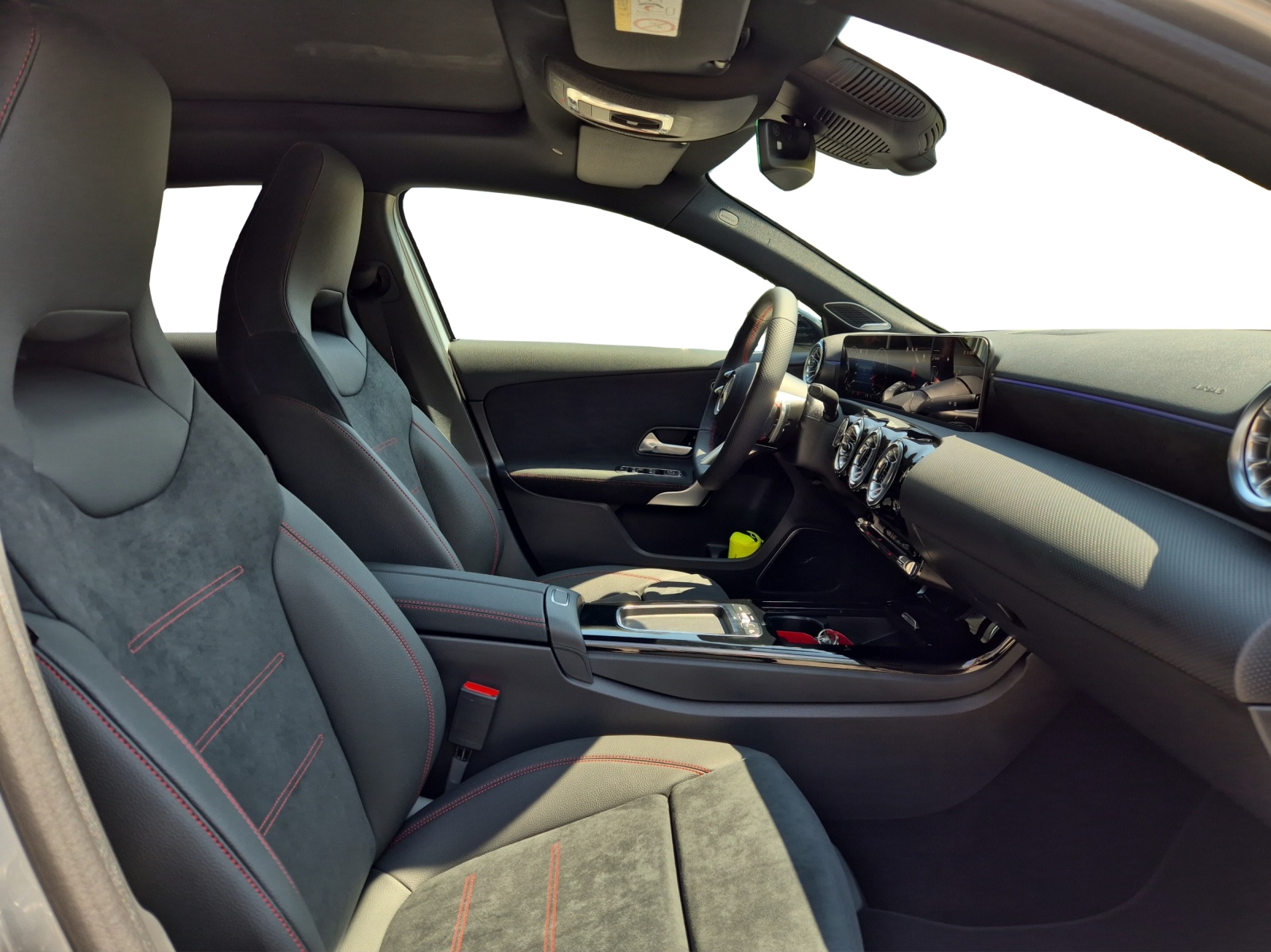 MERCEDES-BENZ A 220 4Matic 8G-DCT-image-16