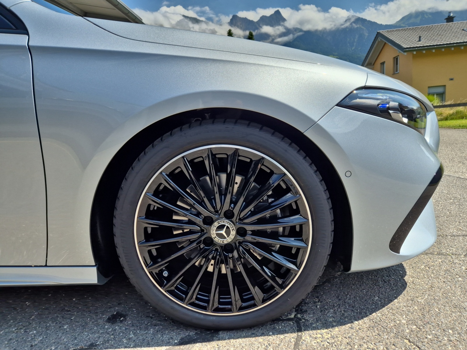MERCEDES-BENZ A 220 4Matic 8G-DCT-image-24