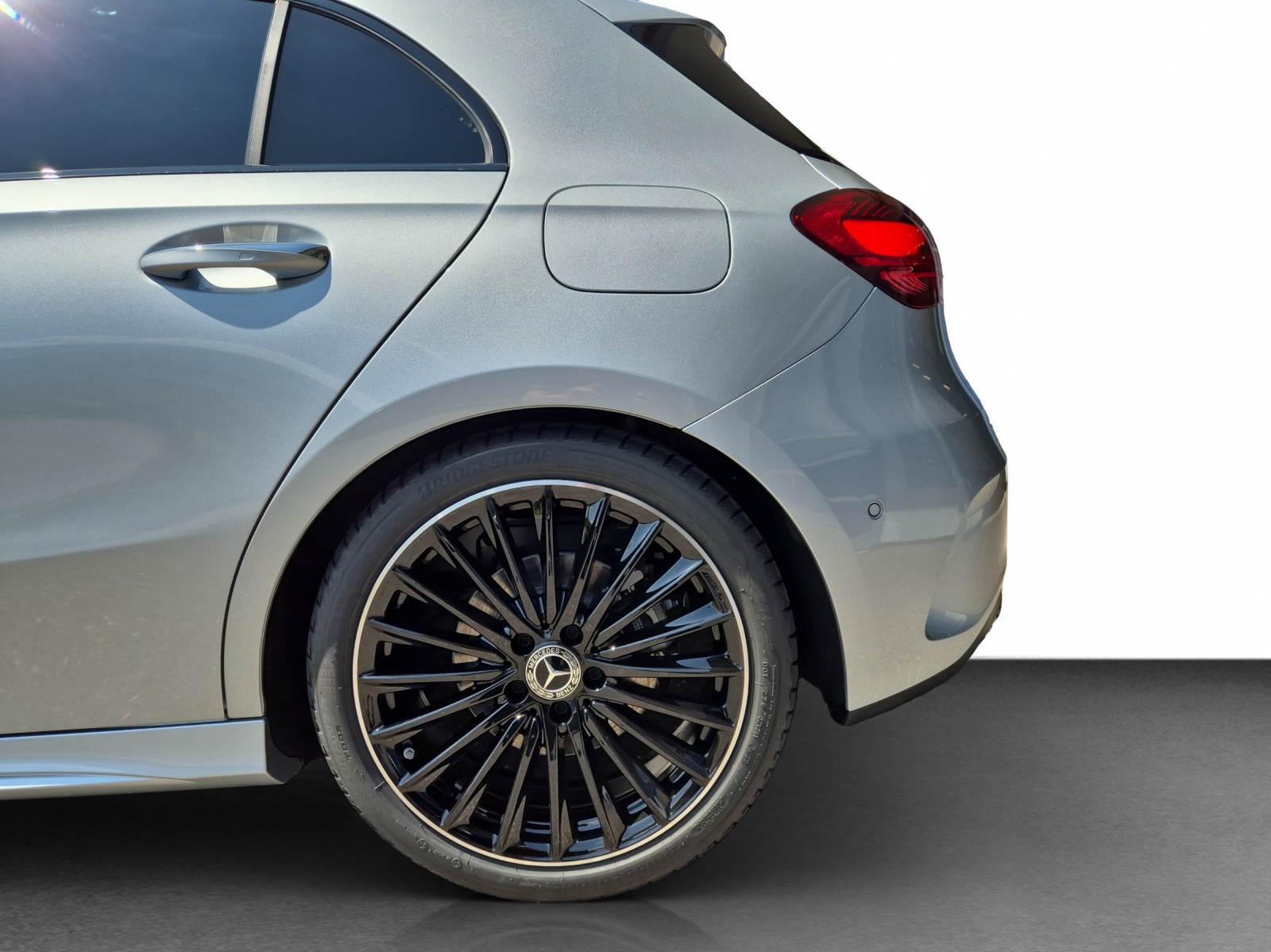 MERCEDES-BENZ A 220 4Matic 8G-DCT-image-22
