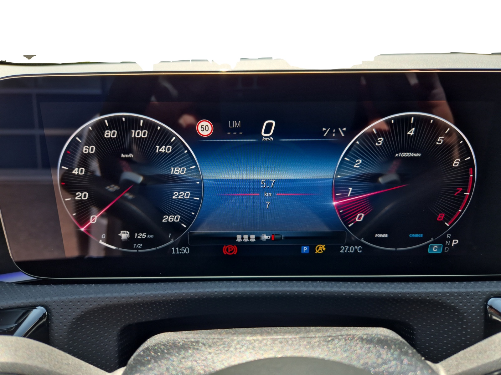 MERCEDES-BENZ A 220 4Matic 8G-DCT-image-11