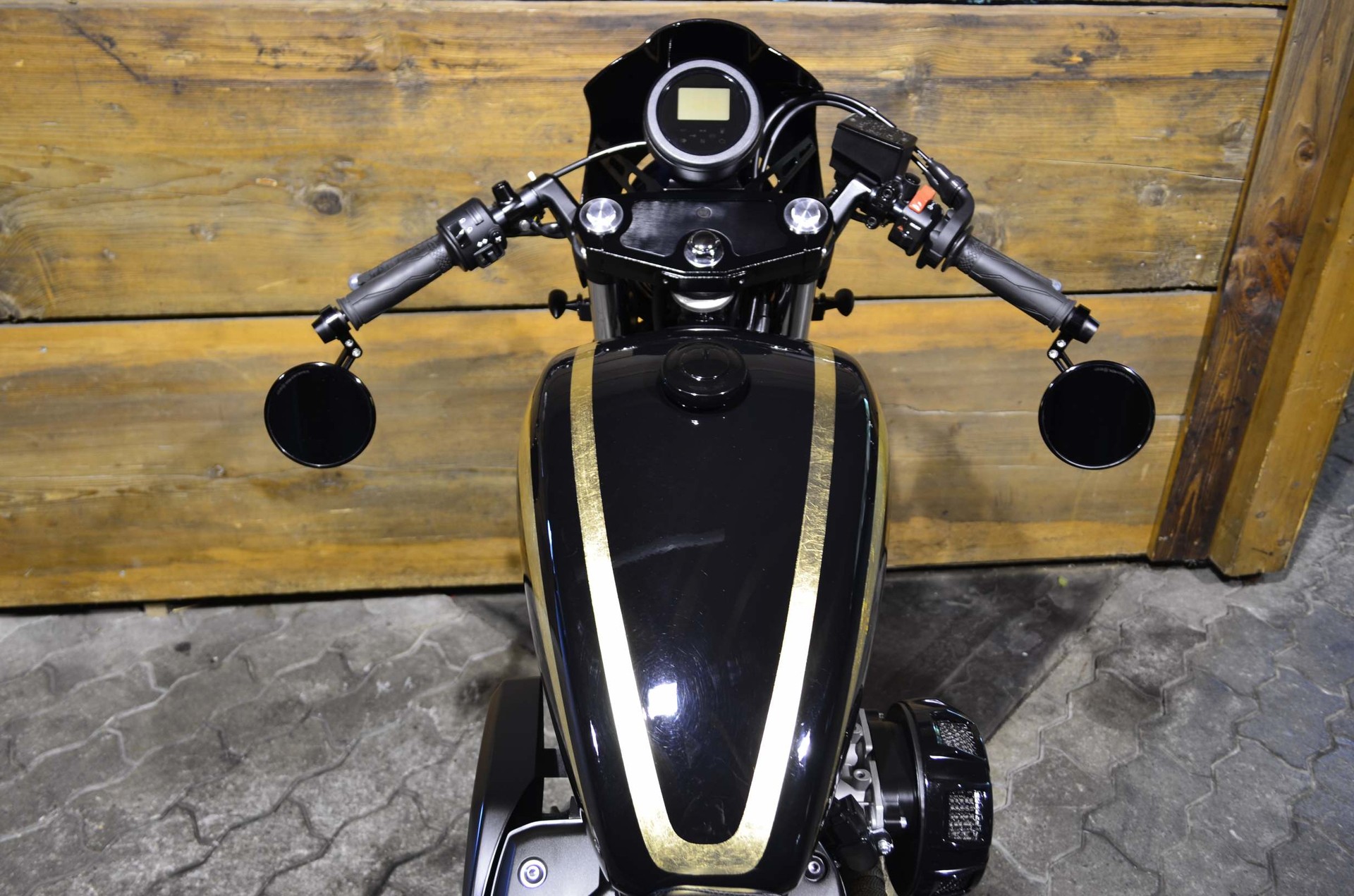 YAMAHA XV 950 Racer ABS-showroom-element-2