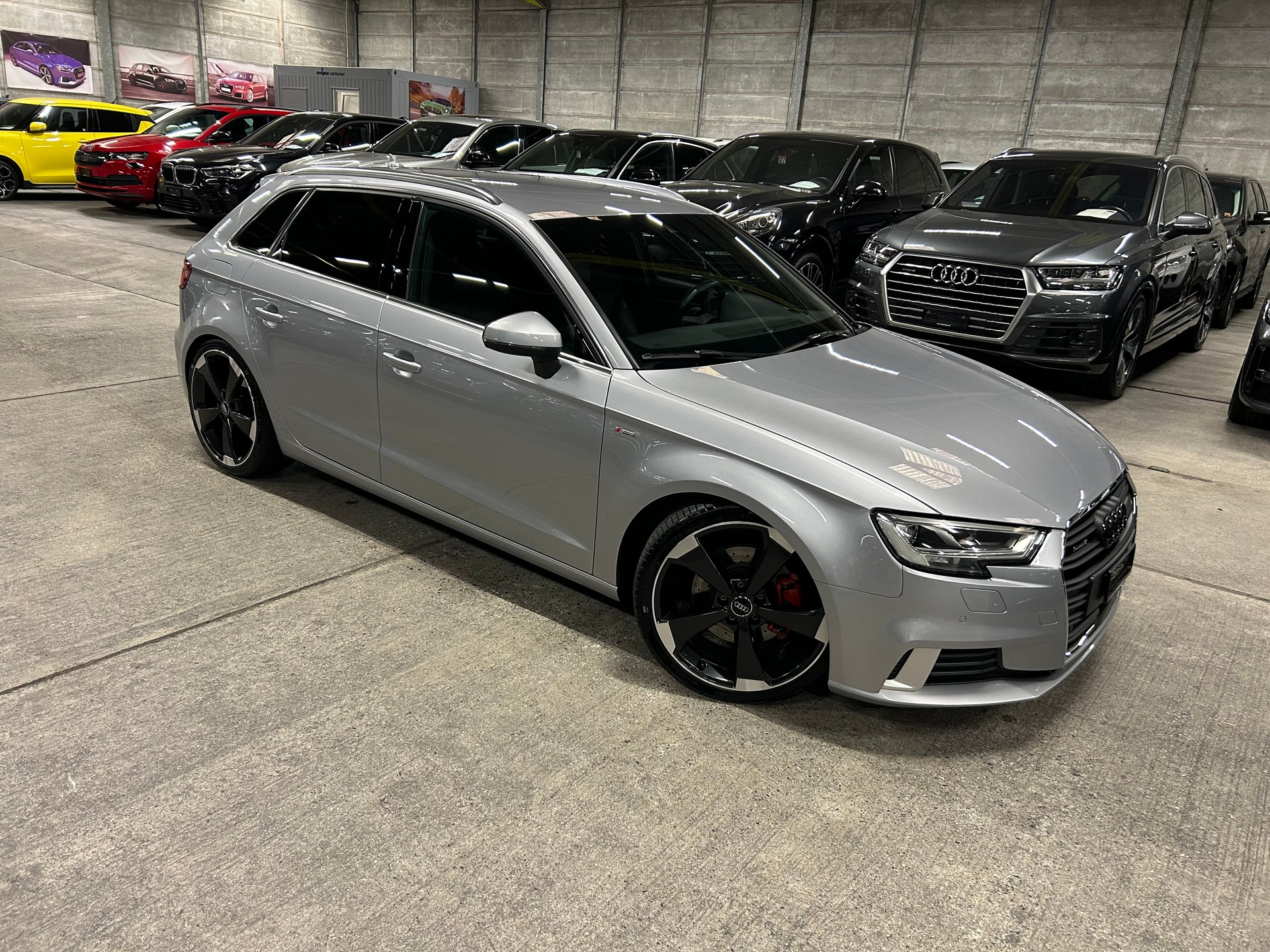 AUDI A3 Sportback 2.0 TDI S-LINE S-tronic quattro-image-1