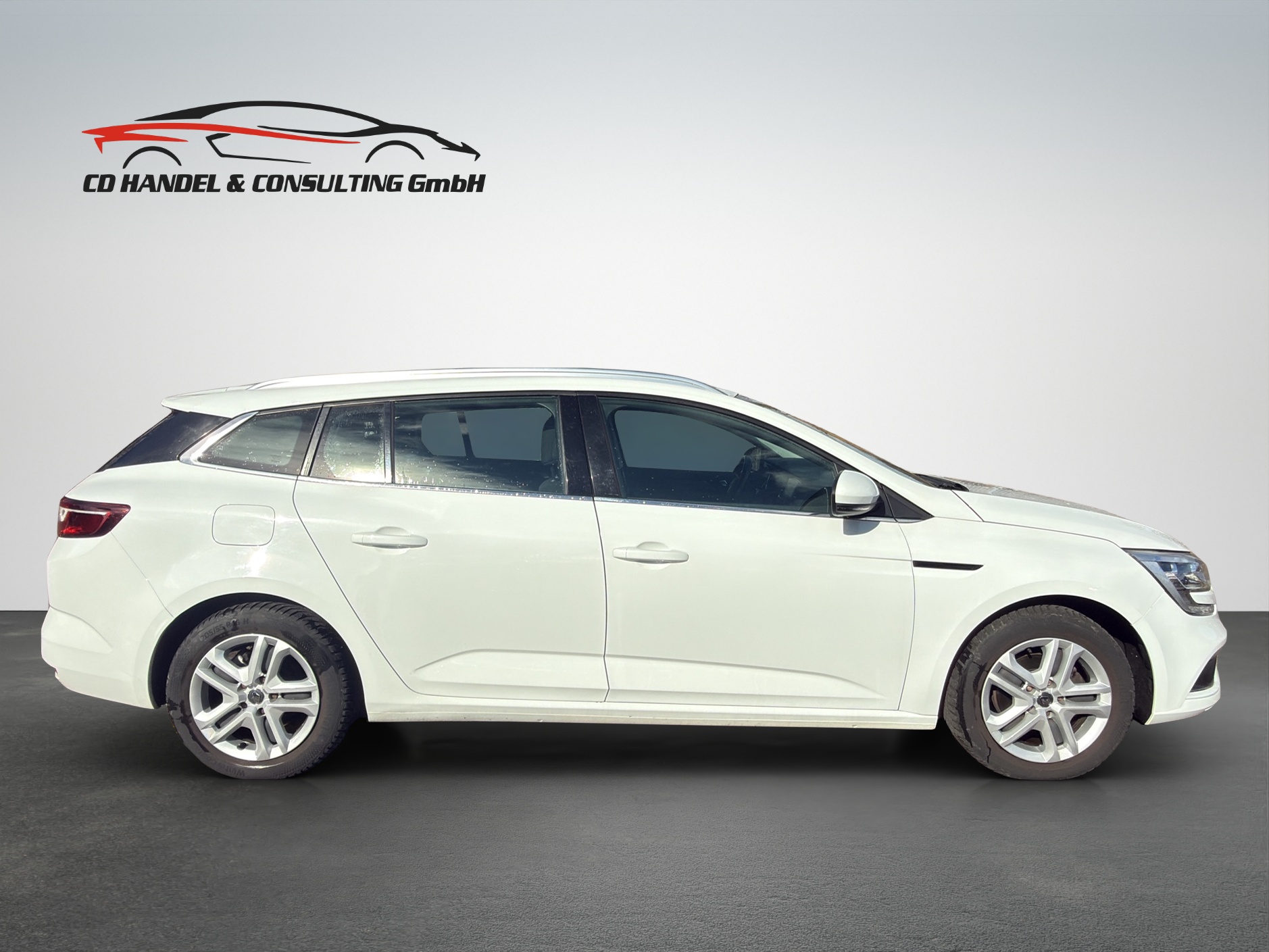 RENAULT Mégane Grandtour 1.5 dCi Business EDC-image-8