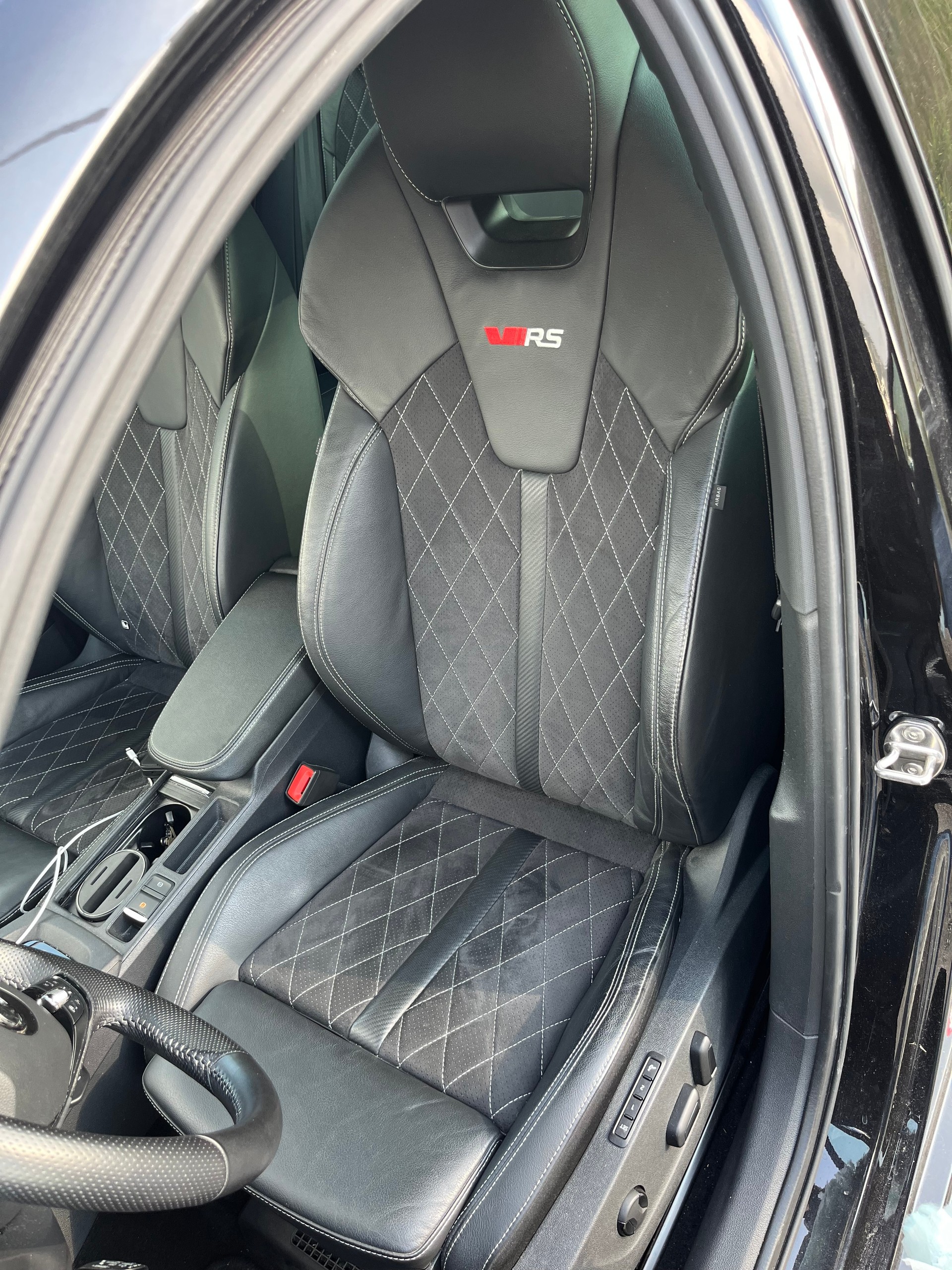 SKODA Octavia Combi 2.0 TSI DSG RS-image-7
