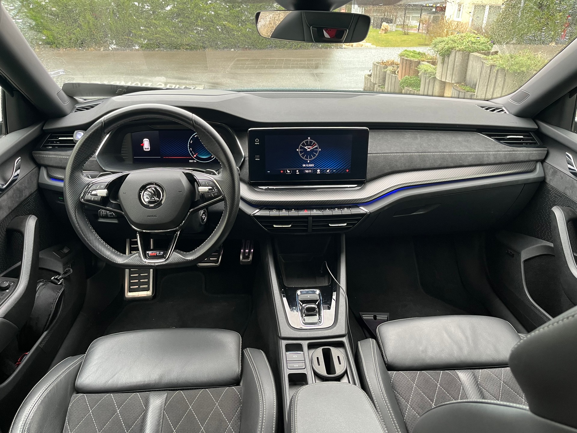 SKODA Octavia Combi 2.0 TSI DSG RS-image-6